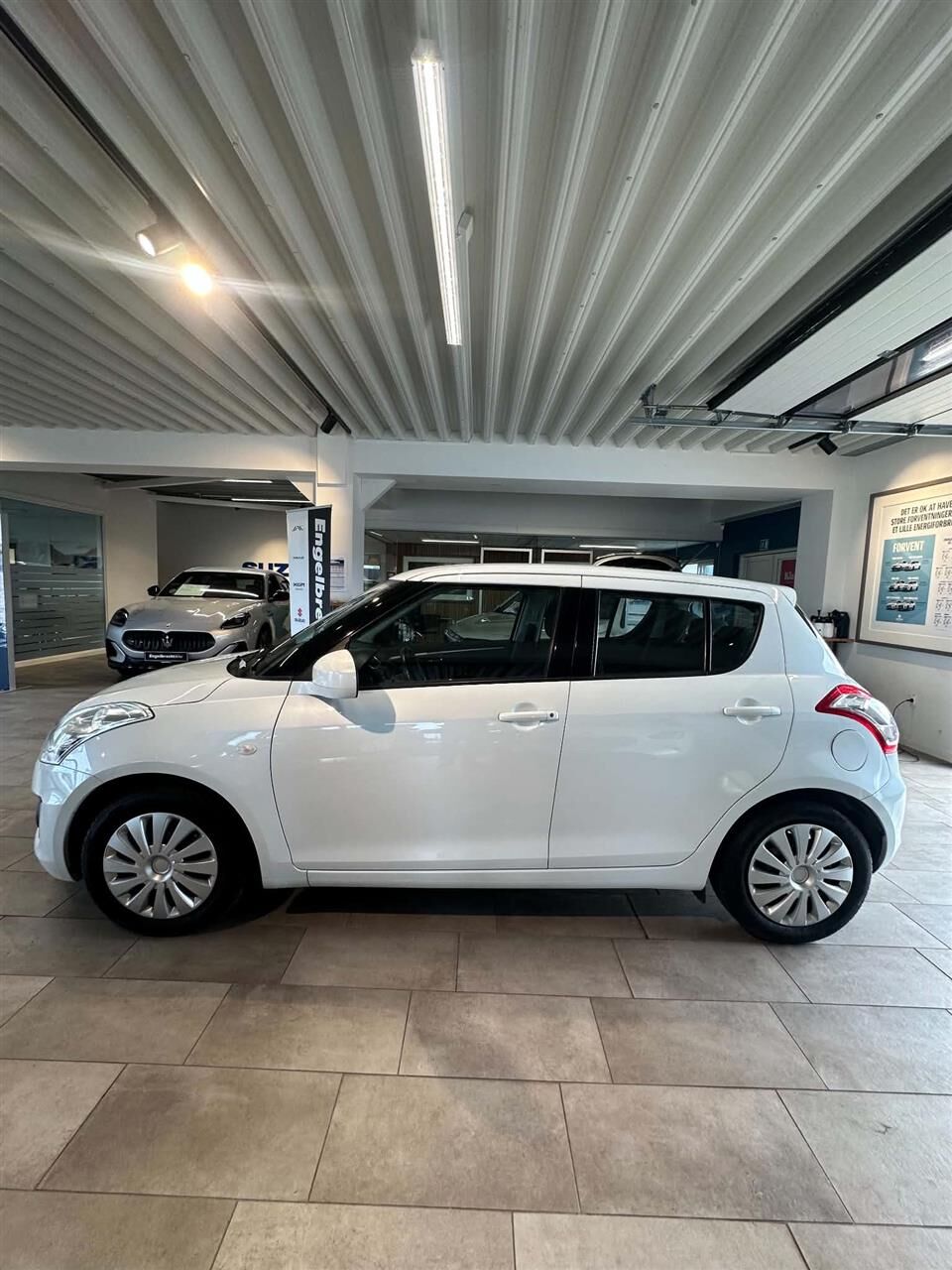 Billede af Suzuki Swift 1,2 16V Comfort 90HK 5d