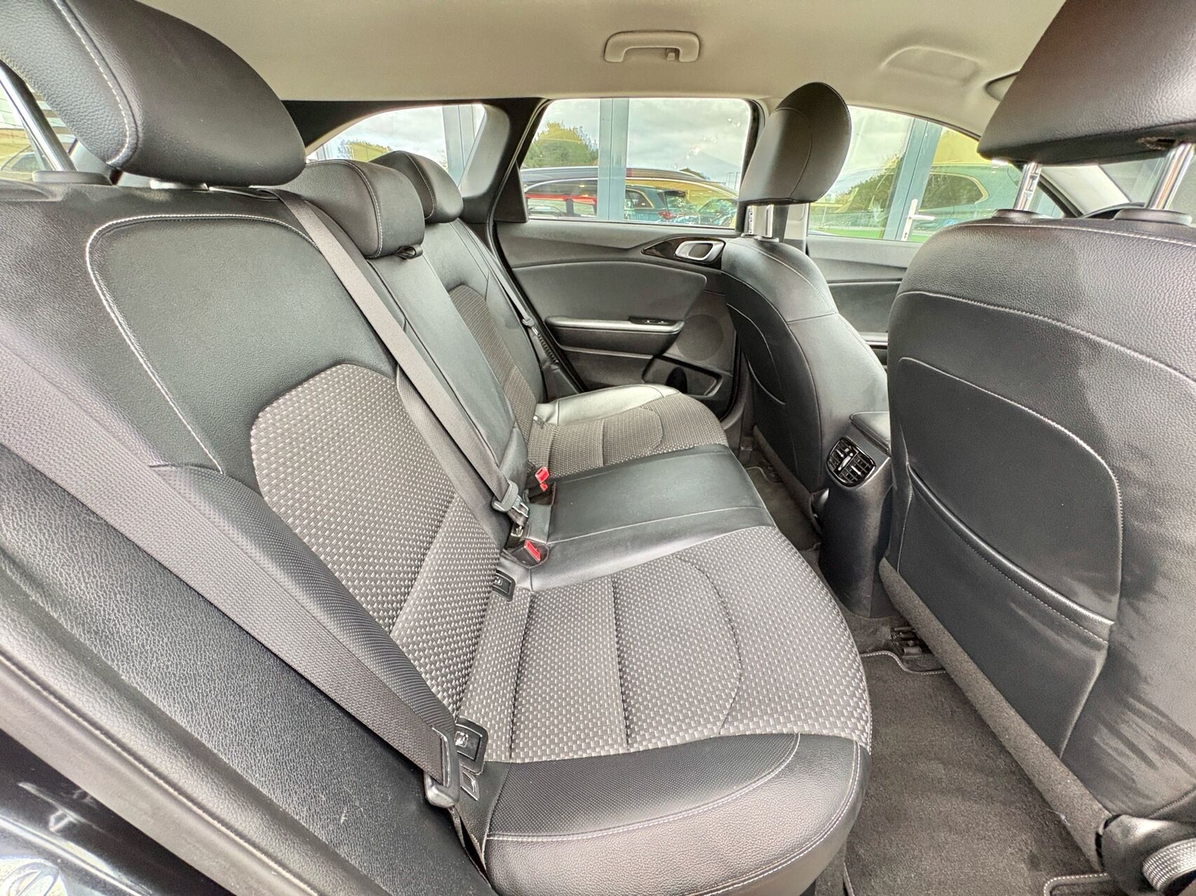 Billede af Kia Ceed SW 1,6 GDI PHEV  Plugin-hybrid Prestige DCT 141HK Stc 6g Aut.