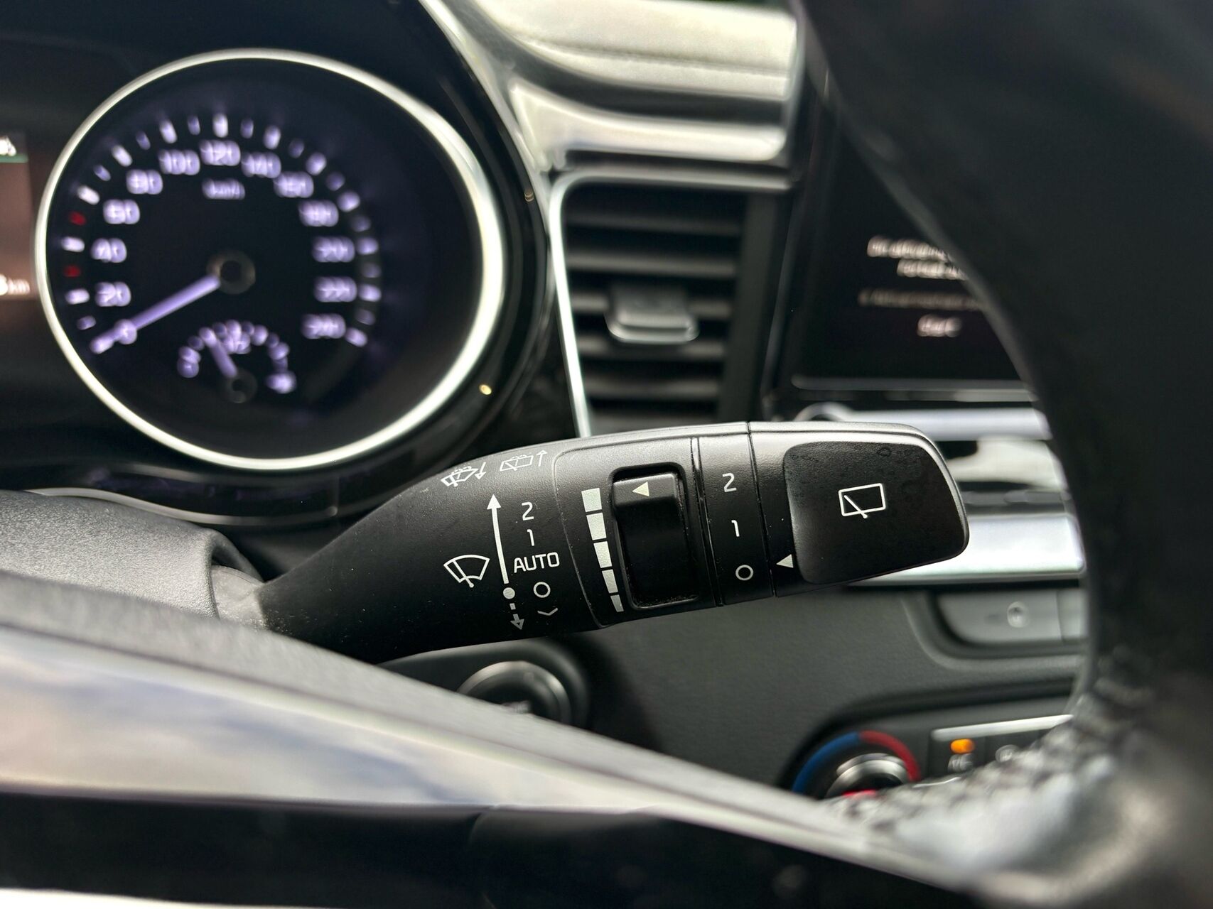 Billede af Kia Ceed SW 1,6 GDI PHEV  Plugin-hybrid Prestige DCT 141HK Stc 6g Aut.