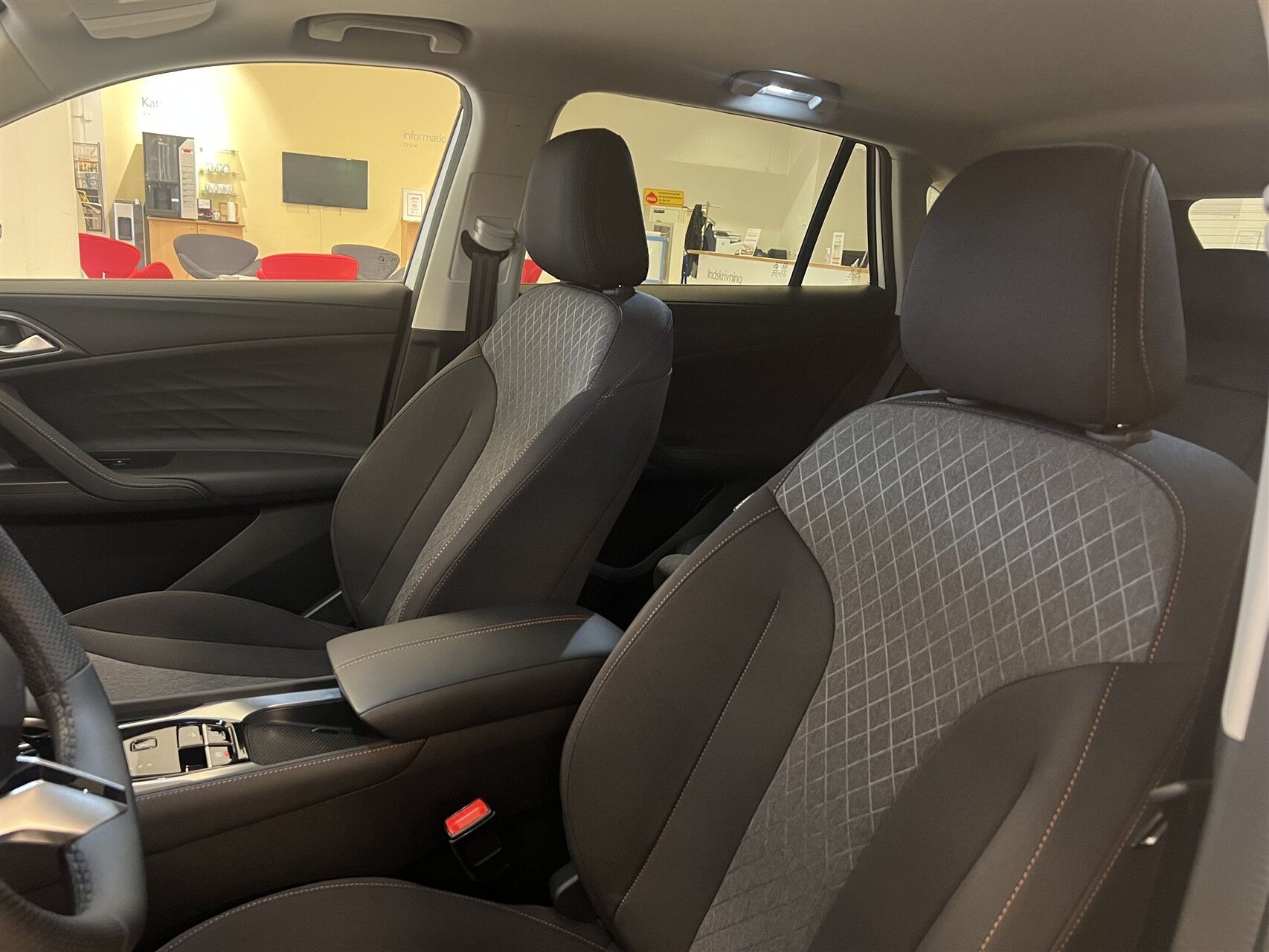 Billede af MG HS 1,5 T GDI  Plugin-hybrid Comfort 272HK 5d Aut.