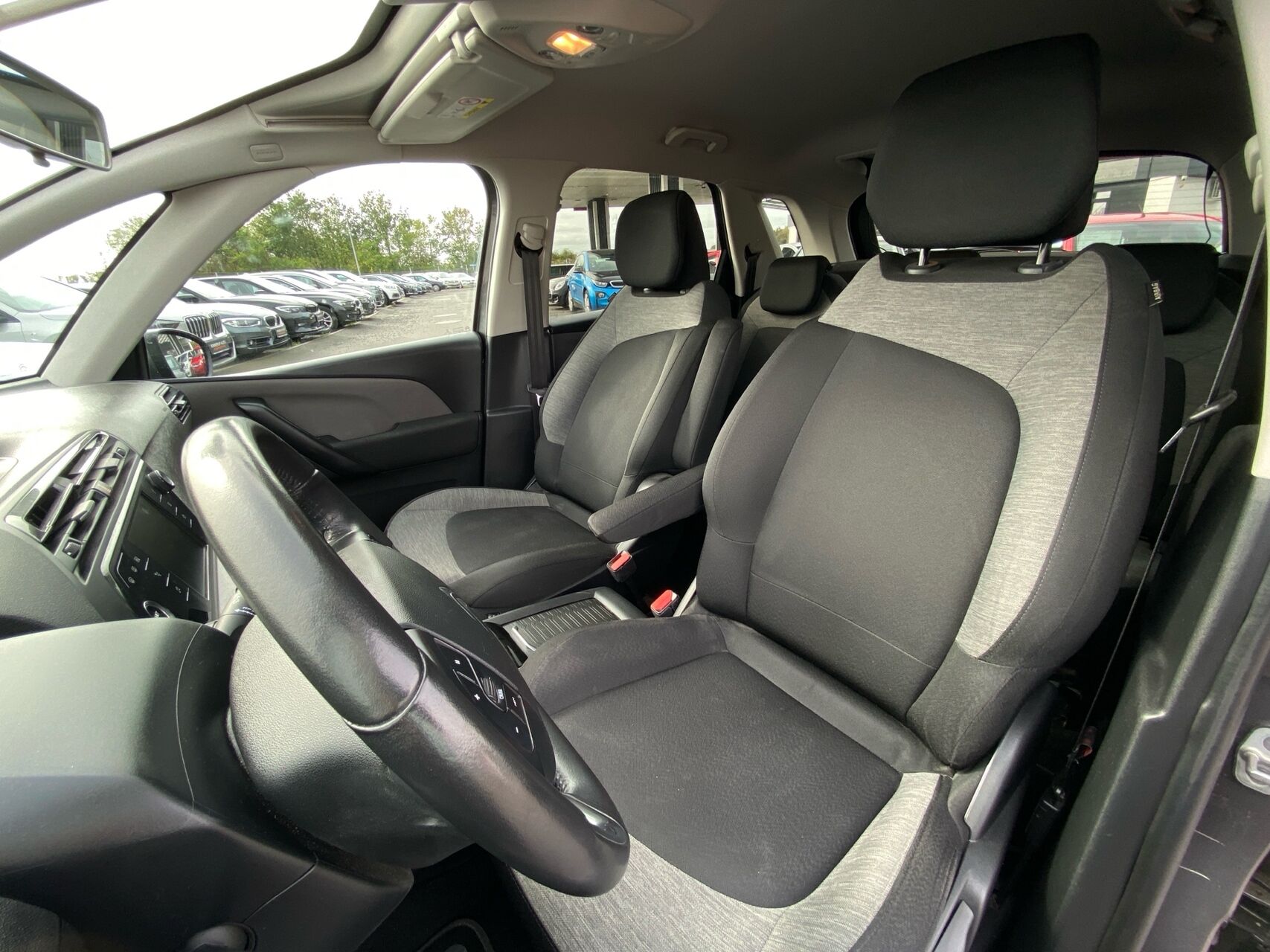 Billede af Citroën C4 SpaceTourer 1,6 Blue HDi Iconic start/stop 120HK