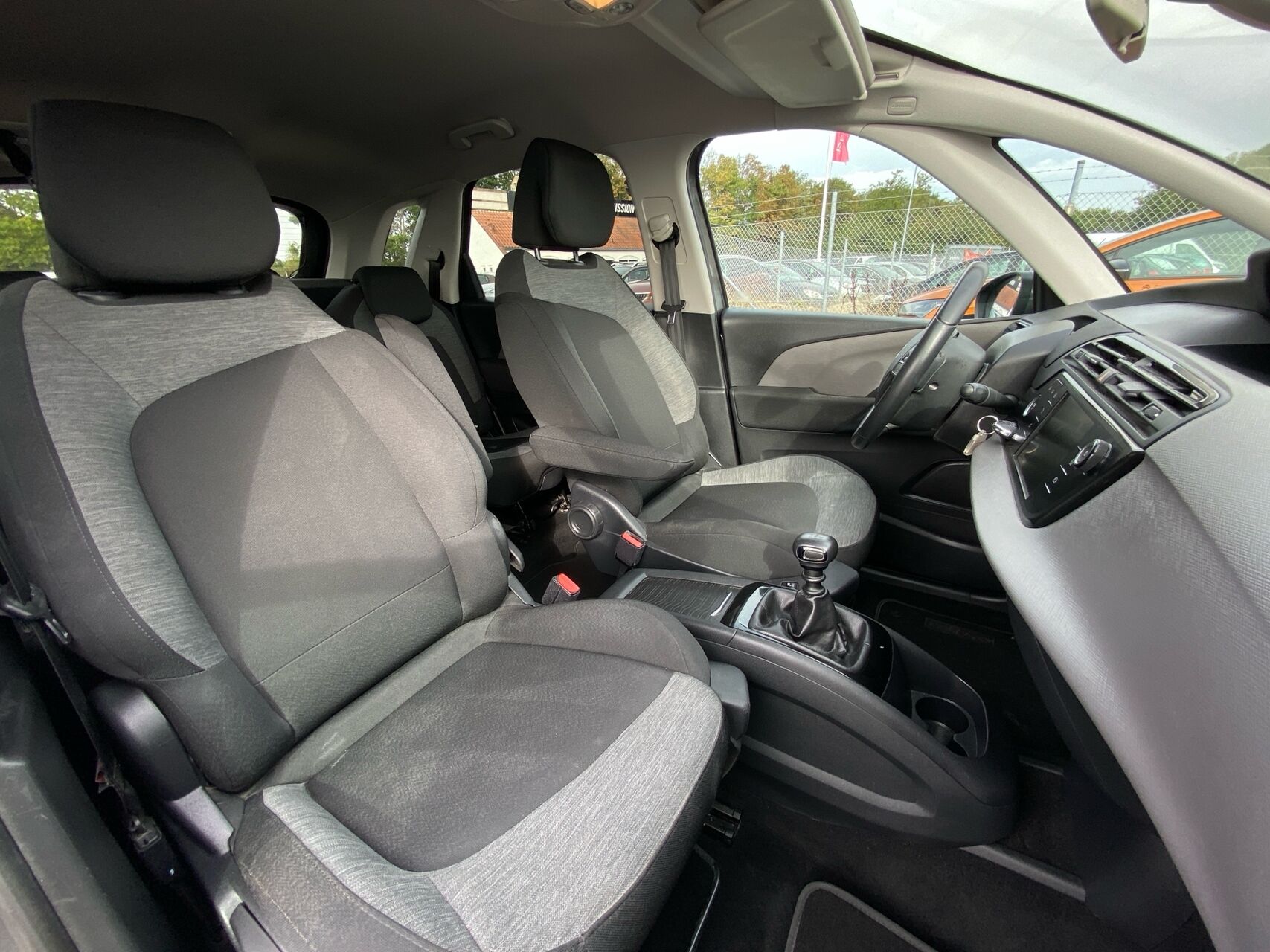 Billede af Citroën C4 SpaceTourer 1,6 Blue HDi Iconic start/stop 120HK