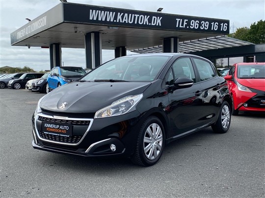 Peugeot 208 1,2 PureTech Selection Sky 82HK 5d