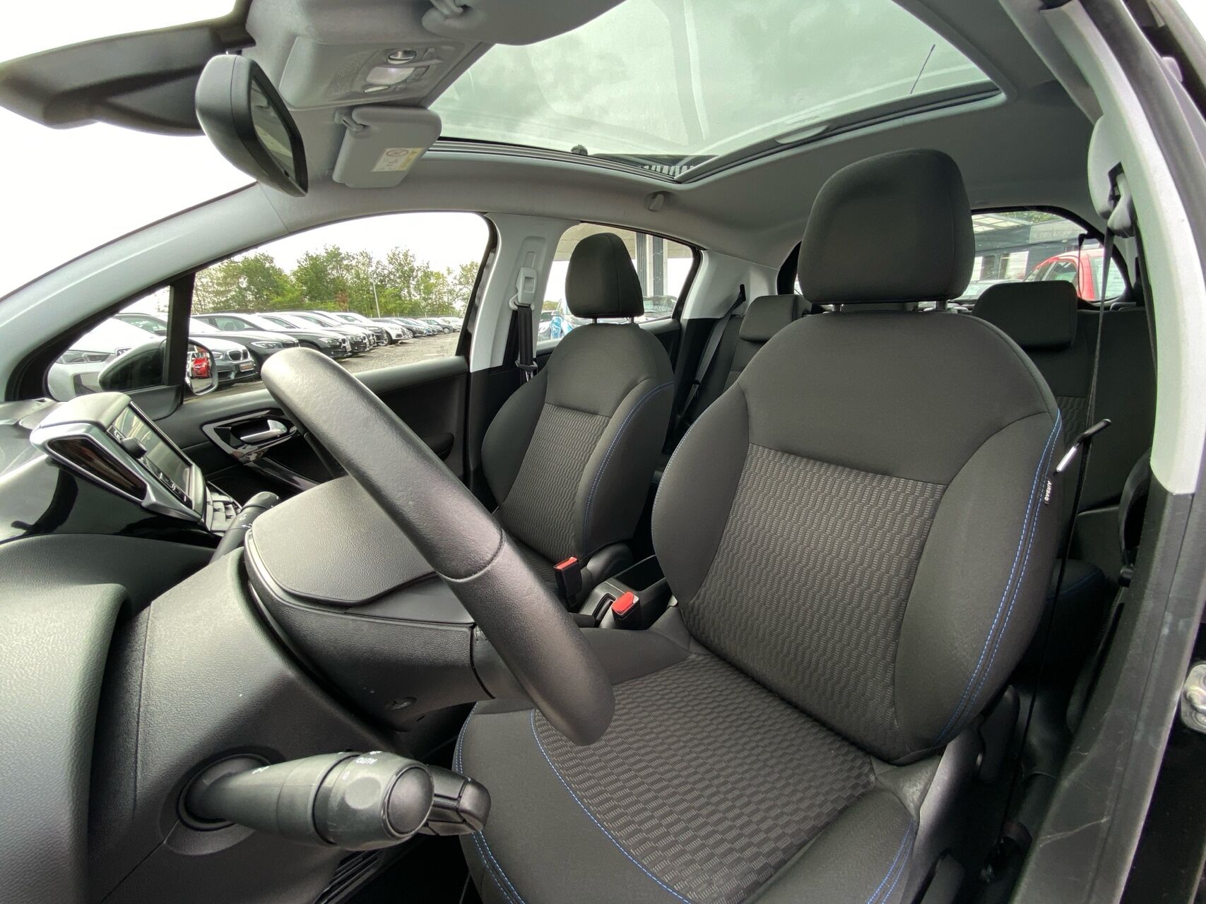 Billede af Peugeot 208 1,2 PureTech Selection Sky 82HK 5d