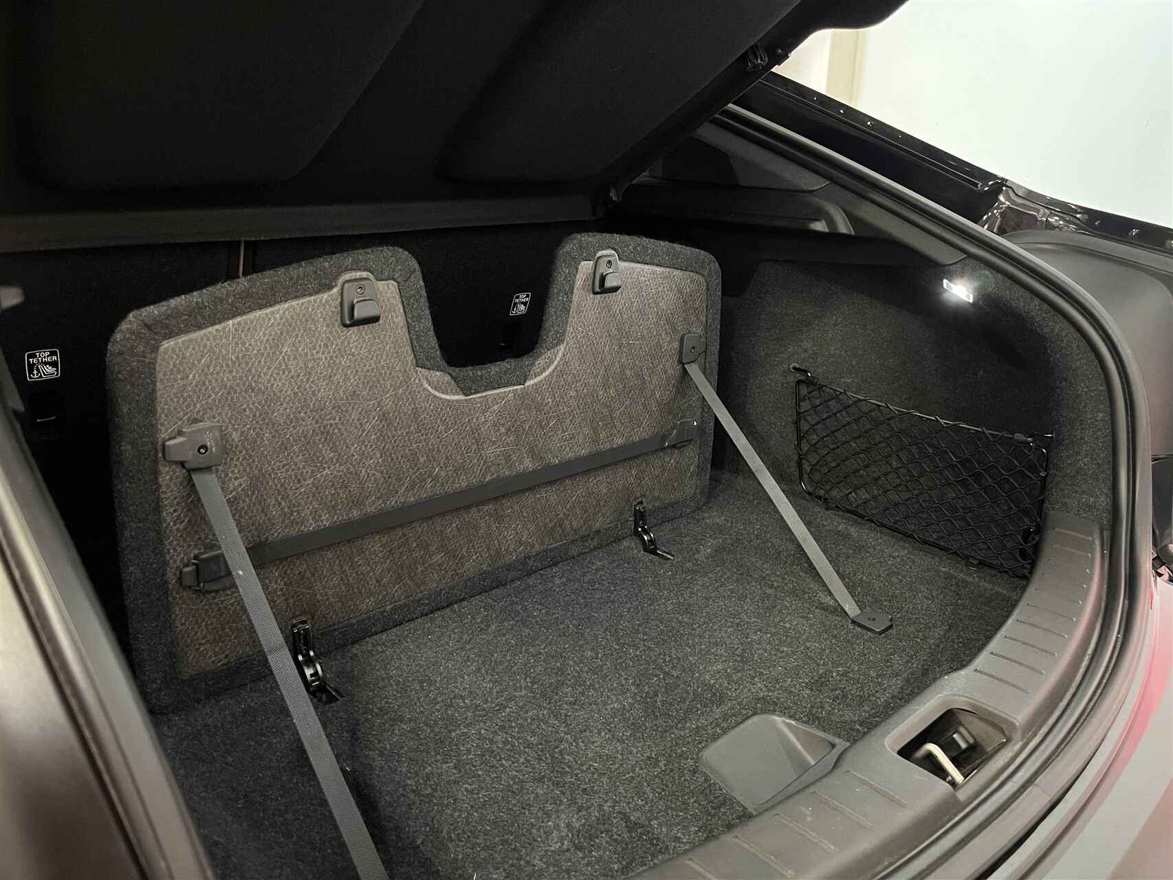 Billede af Polestar 2 EL Intro Dual motor AWD 408HK 5d Aut.