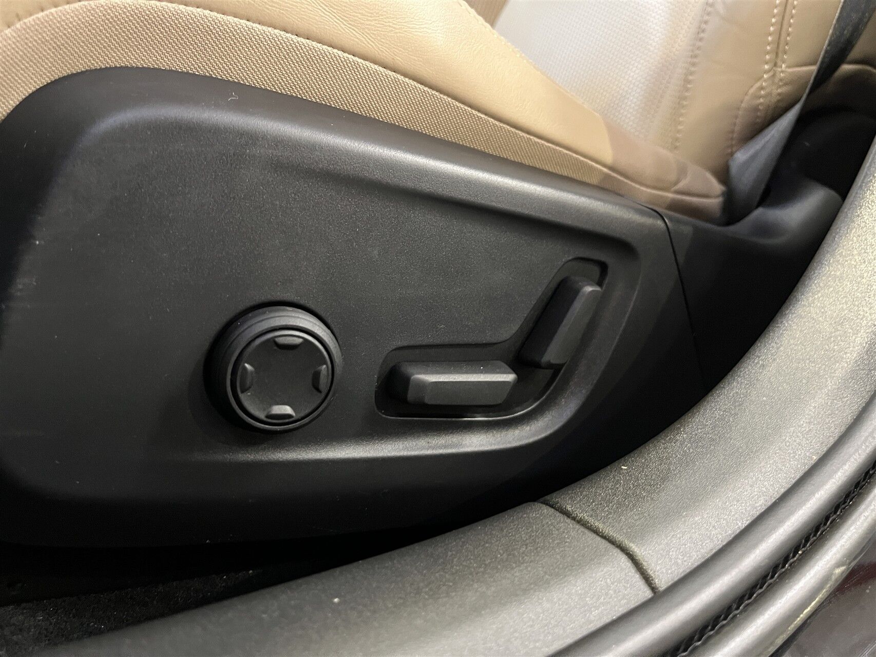 Billede af Polestar 2 EL Intro Dual motor AWD 408HK 5d Aut.