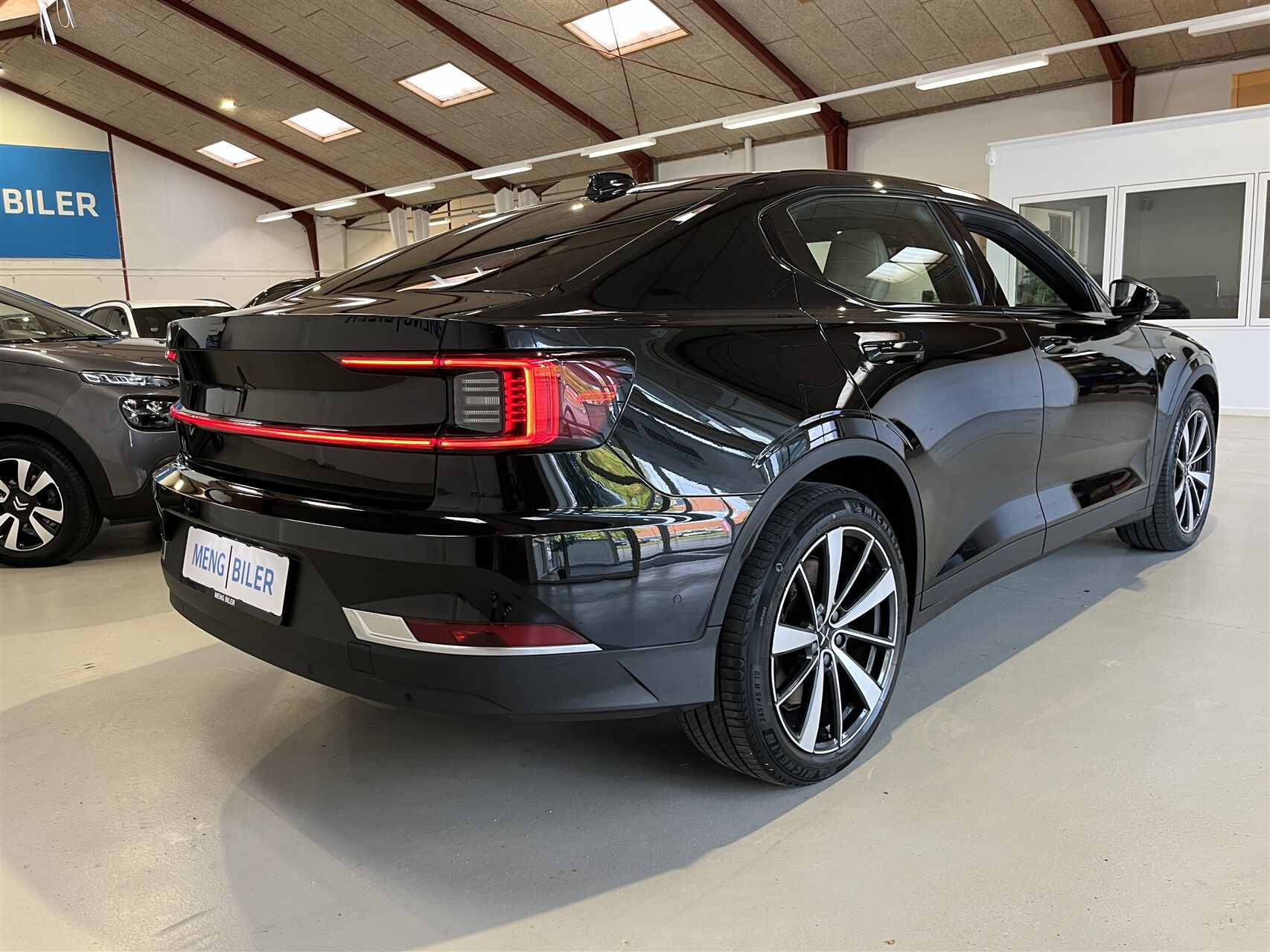 Billede af Polestar 2 EL Intro Dual motor AWD 408HK 5d Aut.