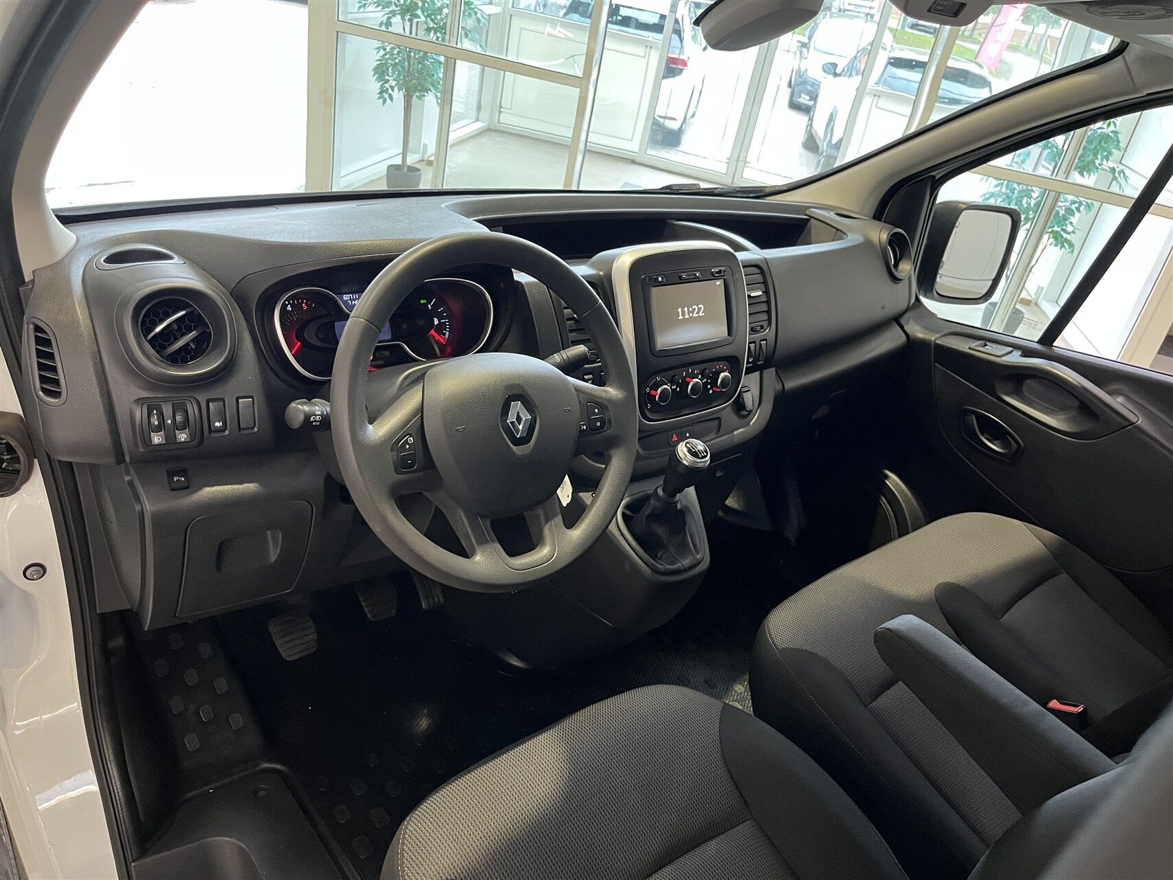 Billede af Renault Trafic T29 L2H1 2,0 DCI 120HK Van 6g