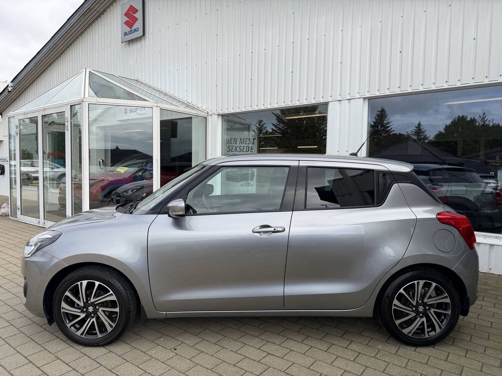 Billede af Suzuki Swift 1,2 Dualjet  Mild hybrid Exclusive AEB CVT 83HK 5d Trinl. Gear