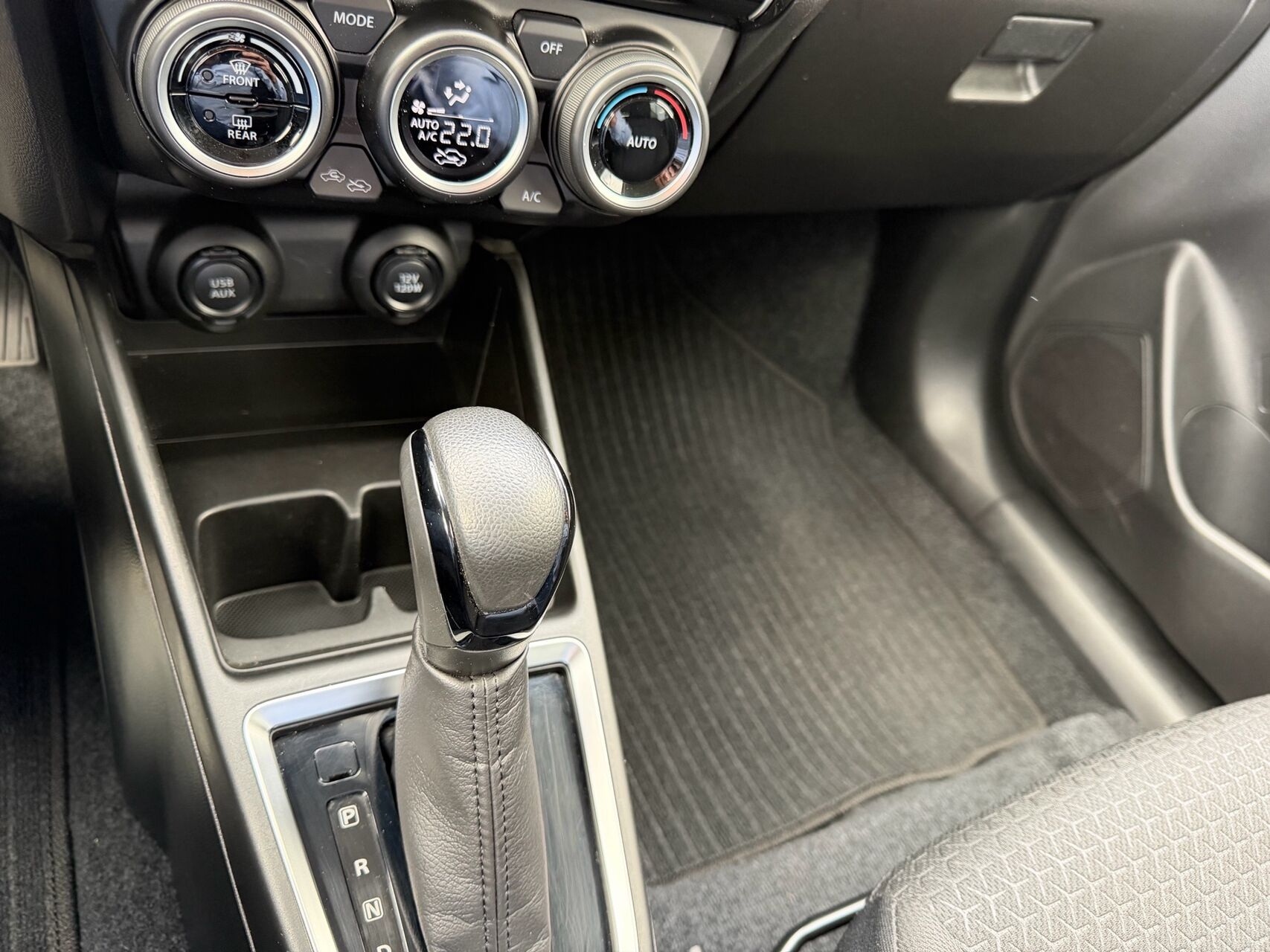 Billede af Suzuki Swift 1,2 Dualjet  Mild hybrid Exclusive AEB CVT 83HK 5d Trinl. Gear