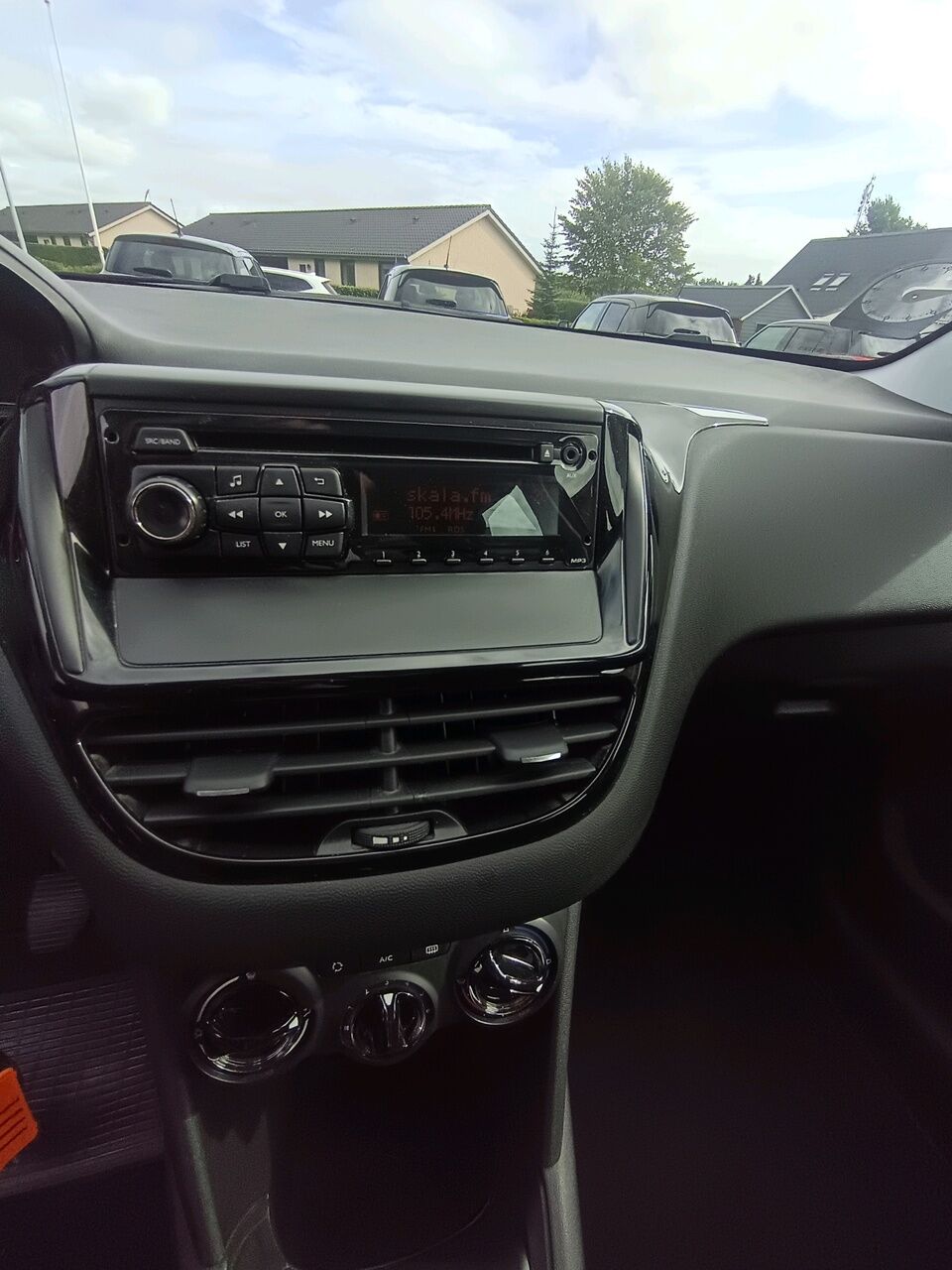 Billede af Peugeot 208 1,0 VTi Access + AirSound 68HK 5d