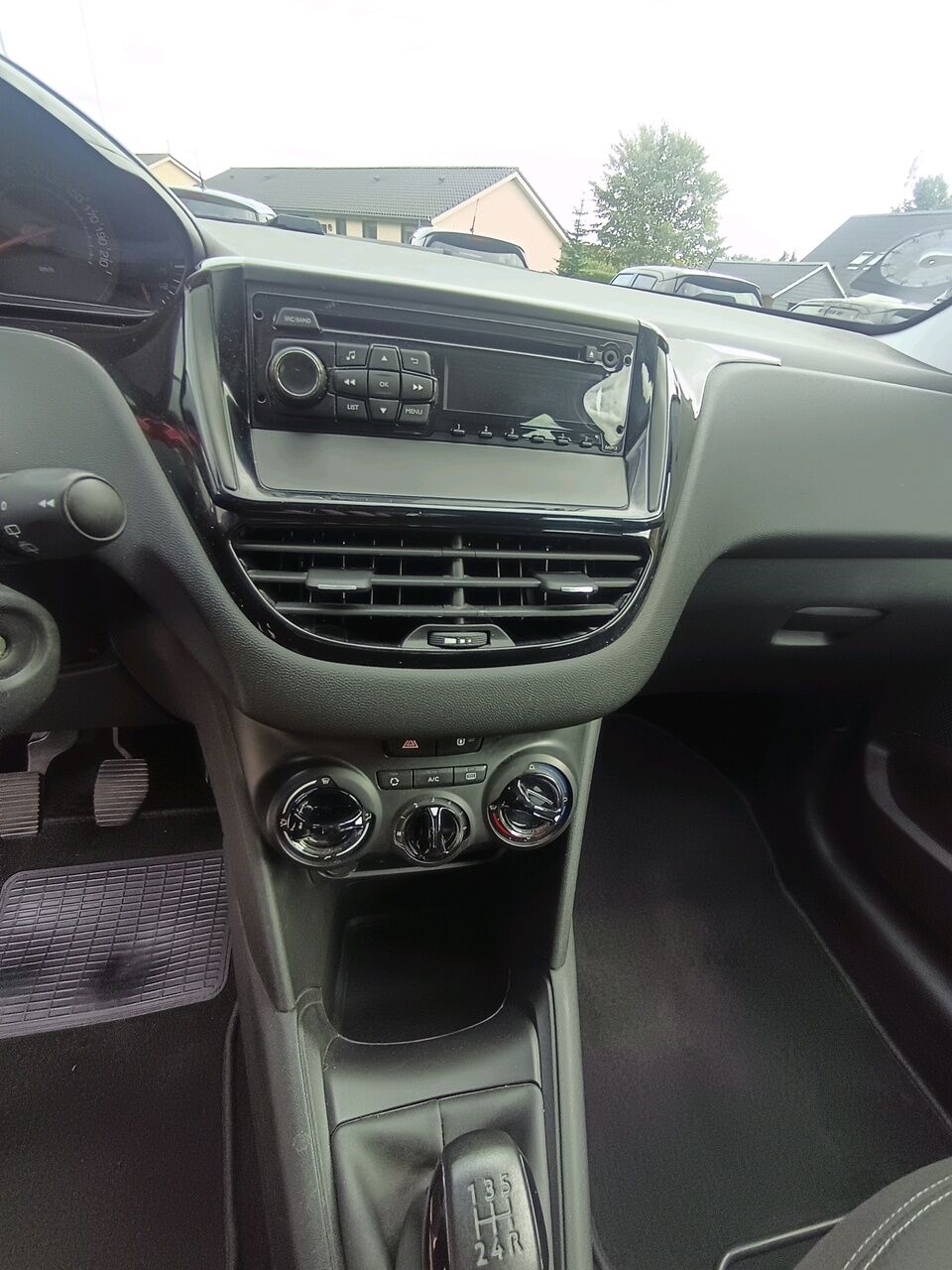 Billede af Peugeot 208 1,0 VTi Access + AirSound 68HK 5d
