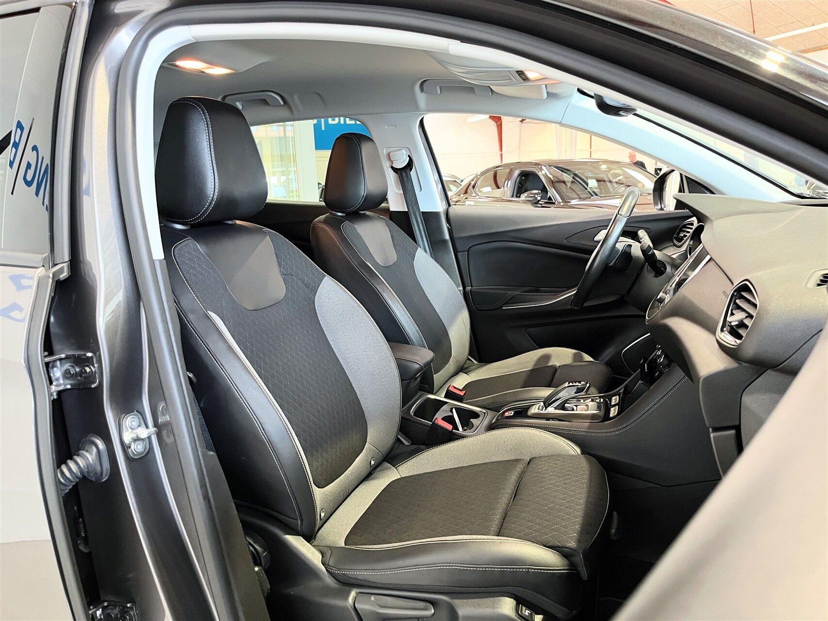Billede af Opel Grandland X 1,6 PHEV  Plugin-hybrid Ultimate AWD 300HK 5d 8g Aut.