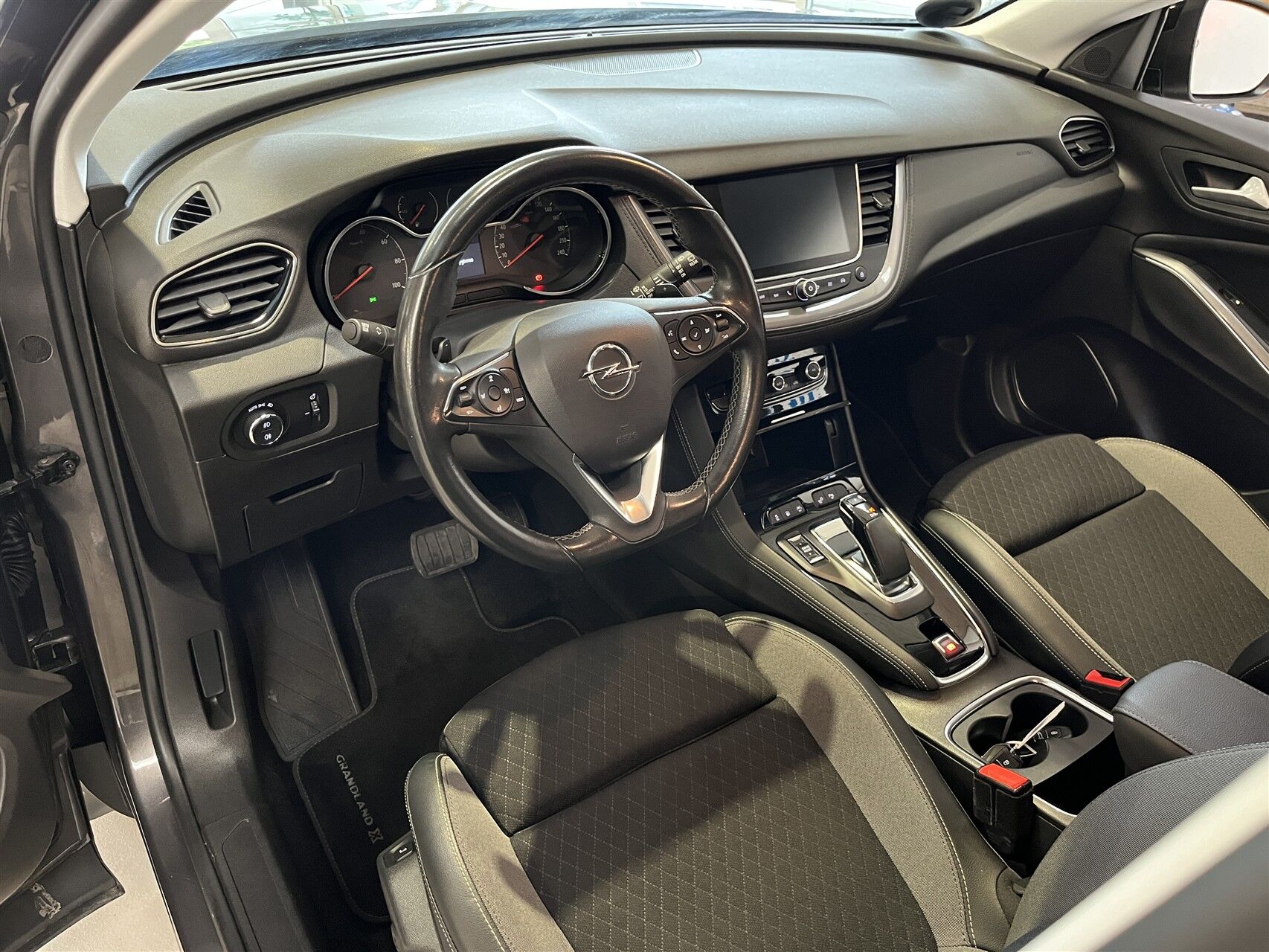 Billede af Opel Grandland X 1,6 PHEV  Plugin-hybrid Ultimate AWD 300HK 5d 8g Aut.