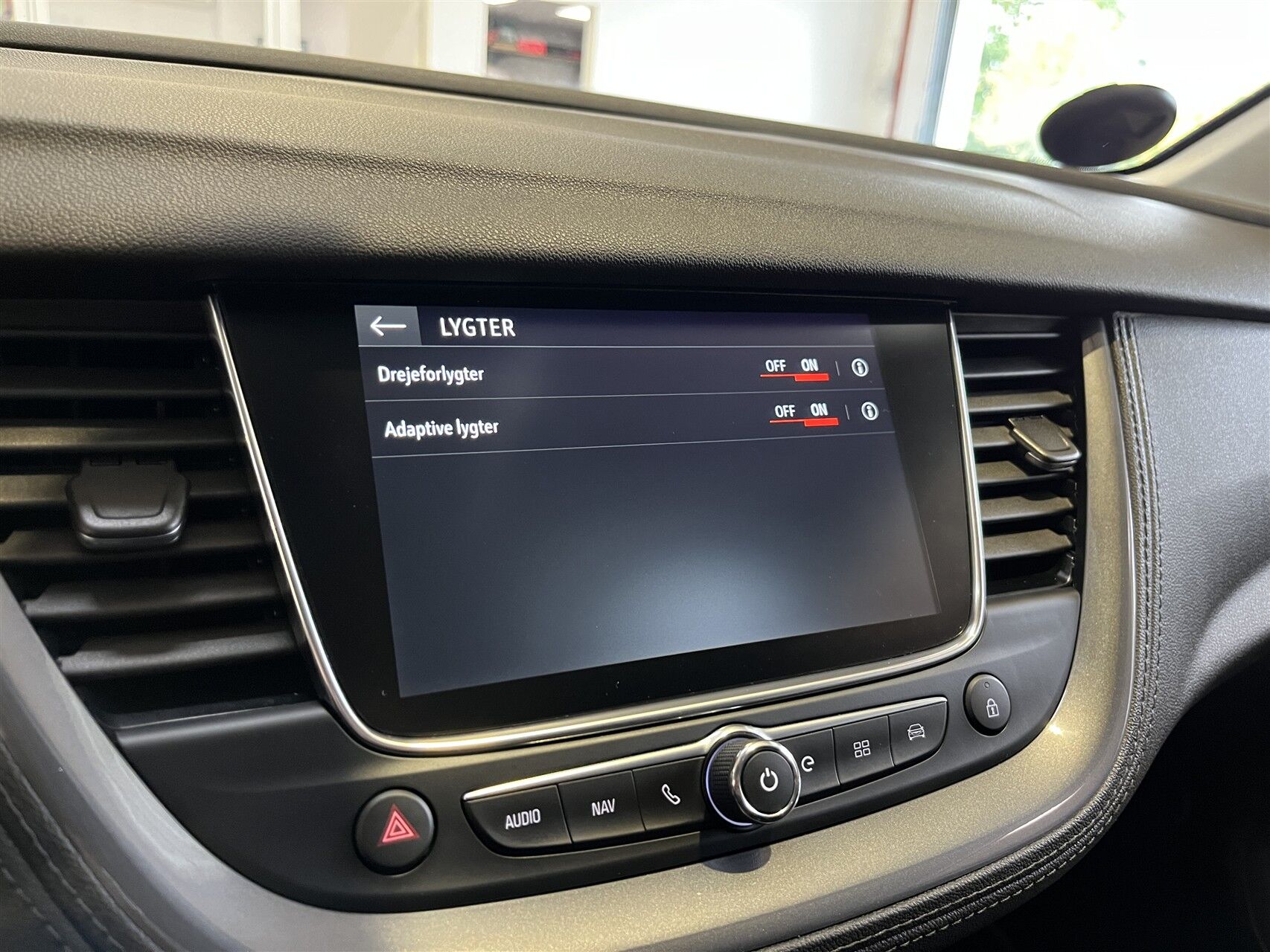 Billede af Opel Grandland X 1,6 PHEV  Plugin-hybrid Ultimate AWD 300HK 5d 8g Aut.