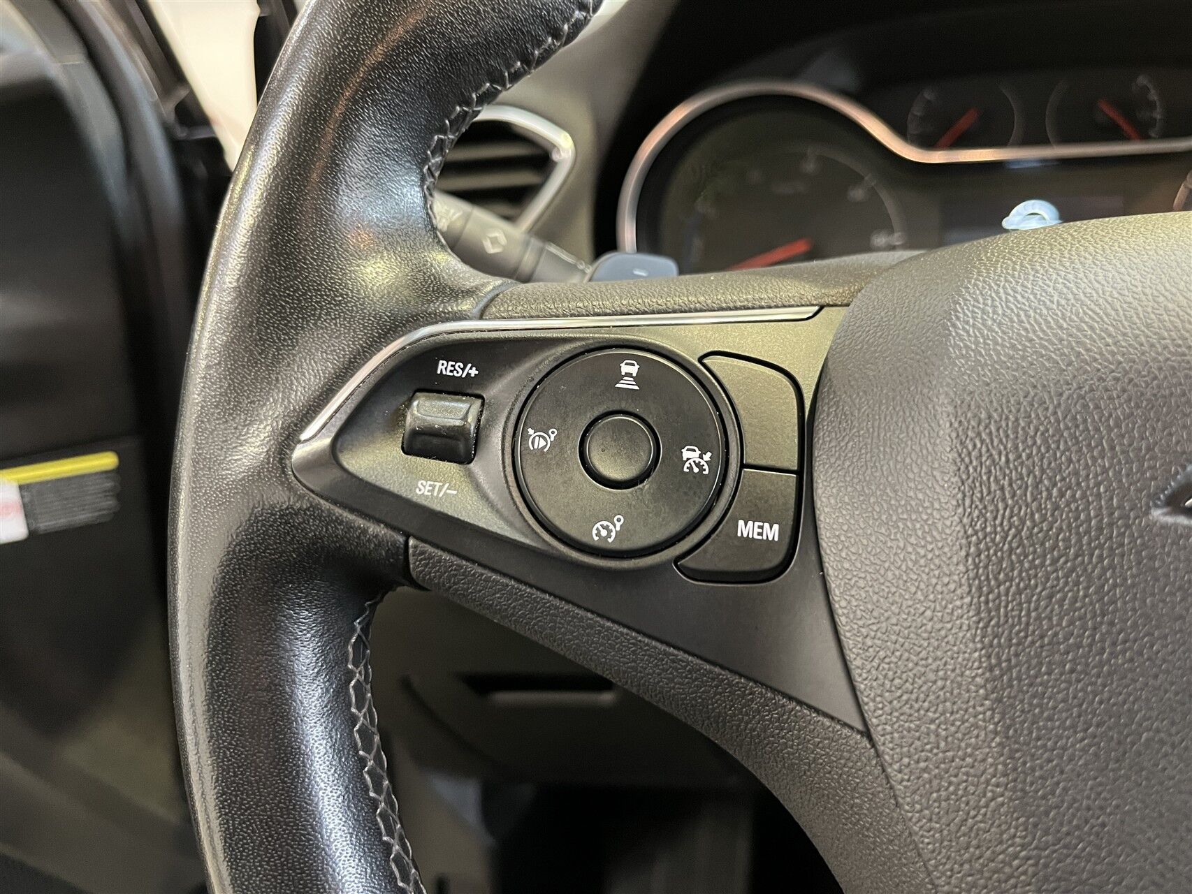 Billede af Opel Grandland X 1,6 PHEV  Plugin-hybrid Ultimate AWD 300HK 5d 8g Aut.