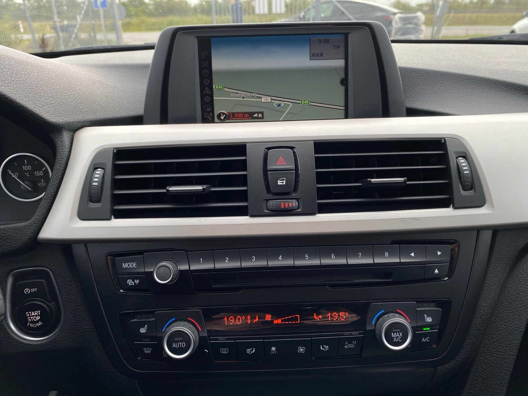 Billede af BMW 318d Touring 2,0 D 143HK Stc 6g