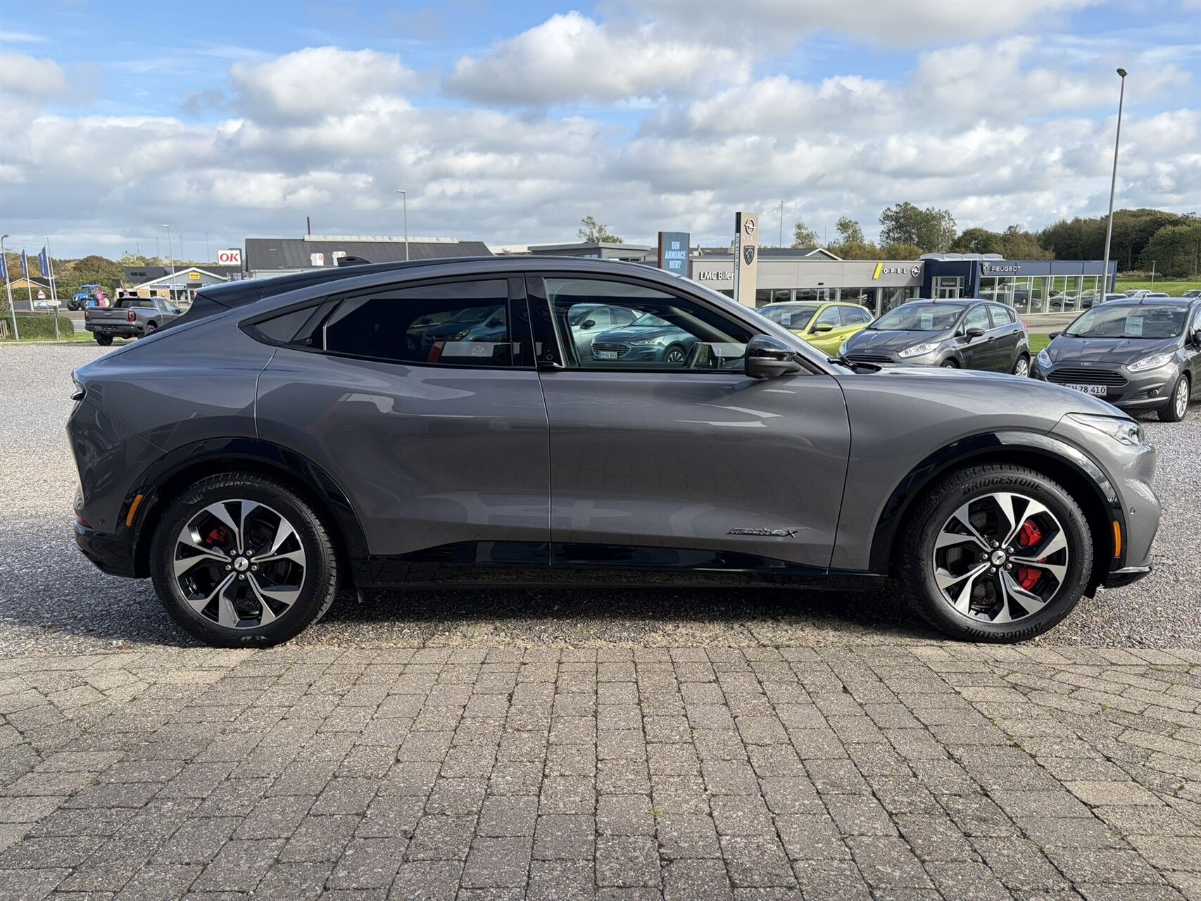 Billede af Ford Mustang Mach-E EL UR Premium AWD 351HK 5d Aut.