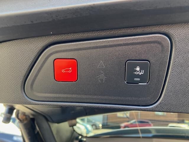 Billede af Peugeot 3008 1,6 PureTech  Plugin-hybrid Allure Pack EAT8 225HK 5d 8g Aut.