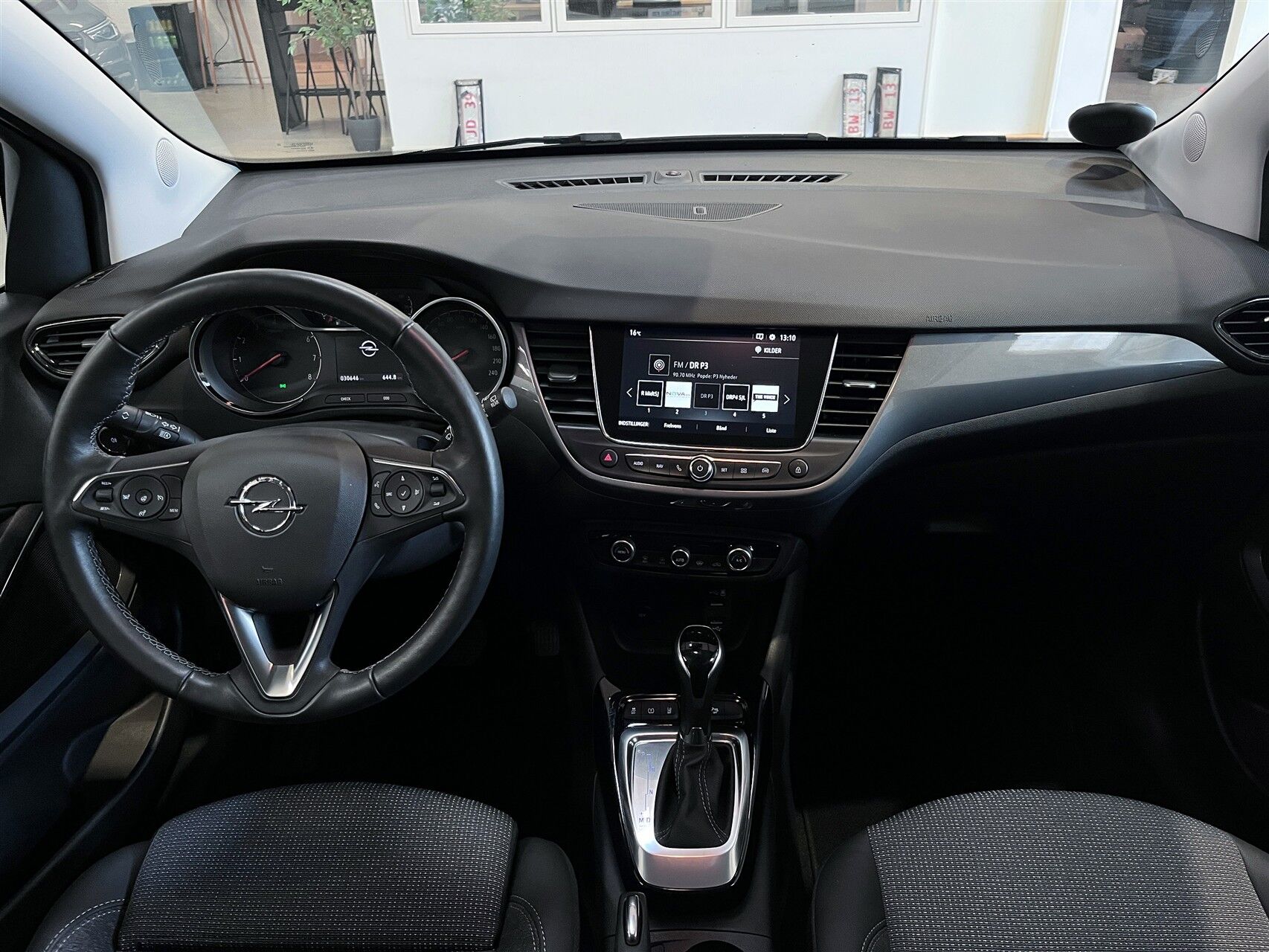 Billede af Opel Crossland 1,2 PureTech Elegance 130HK 5d 6g Aut.
