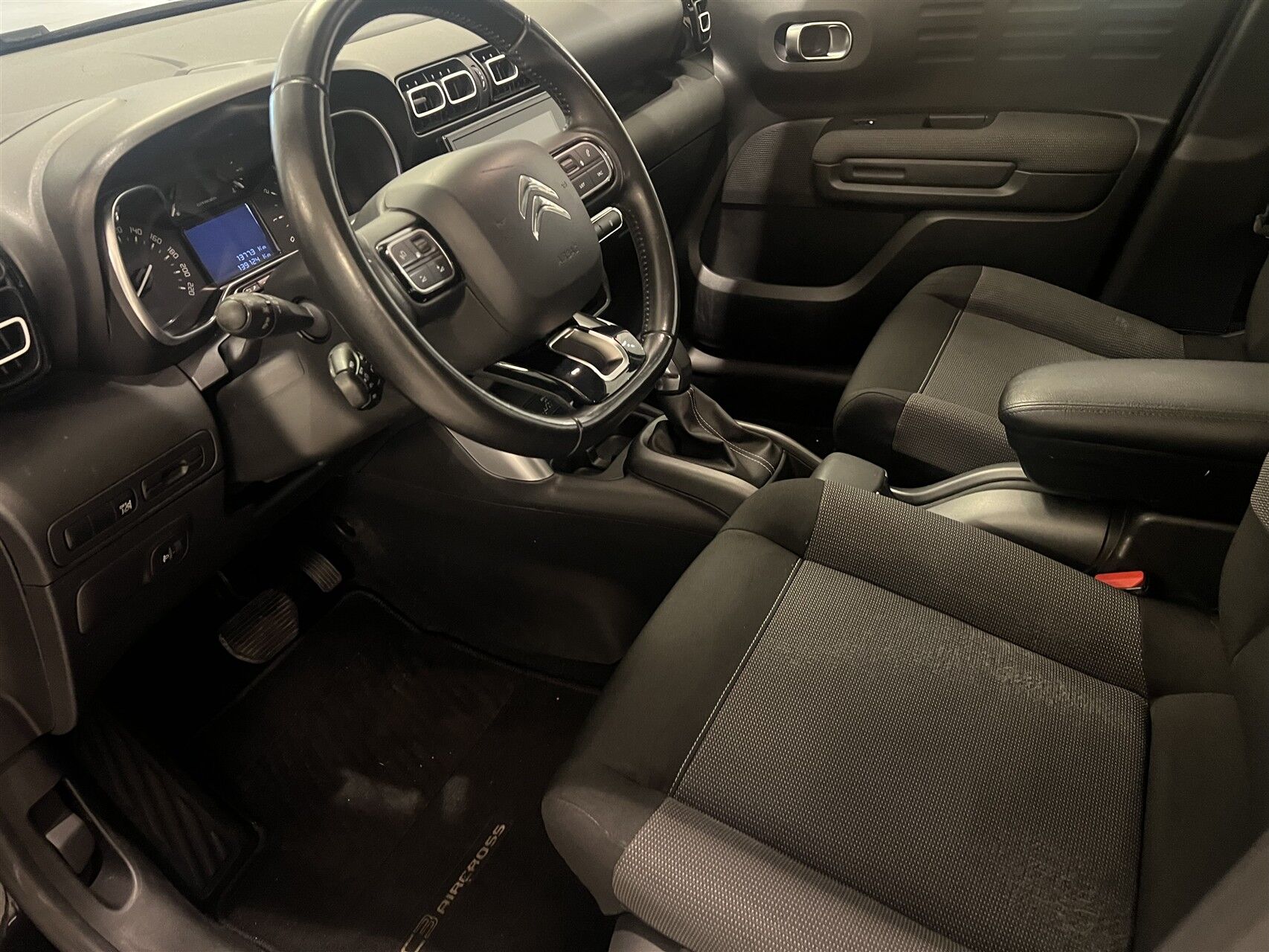 Billede af Citroën C3 Aircross 1,2 PureTech Platinum EAT6 110HK 5d 6g Aut.
