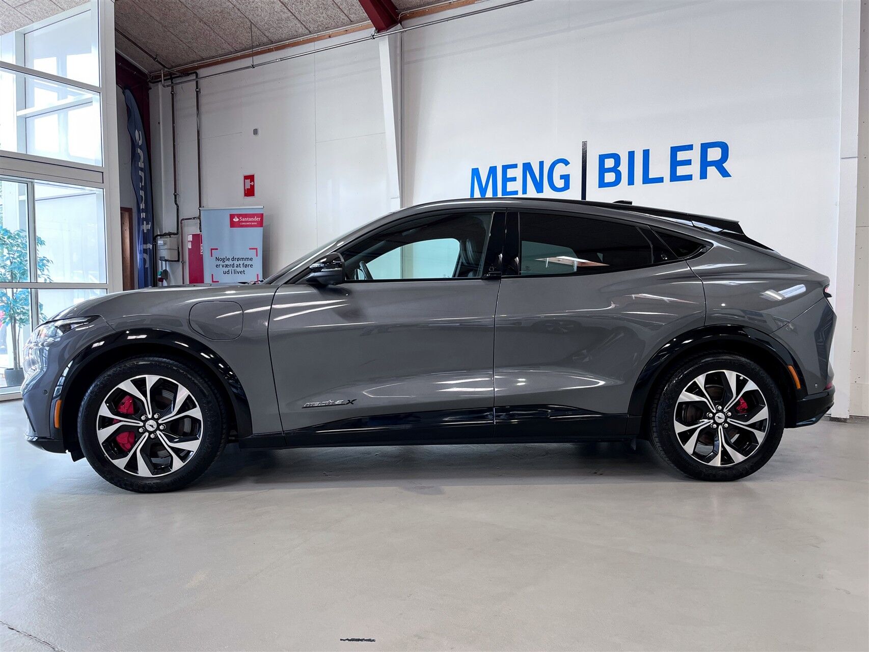 Billede af Ford Mustang Mach-E EL UR Premium 294HK 5d Aut.