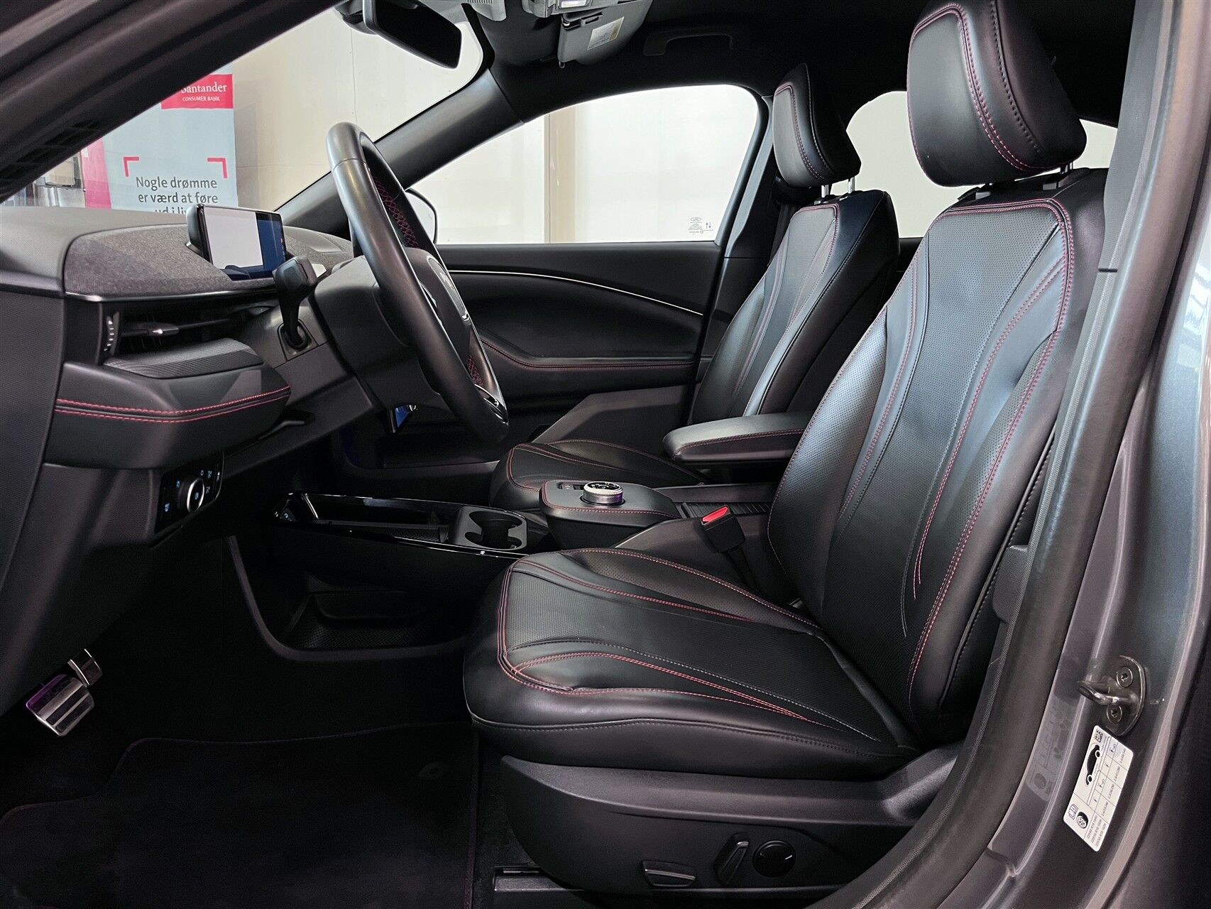 Billede af Ford Mustang Mach-E EL UR Premium 294HK 5d Aut.