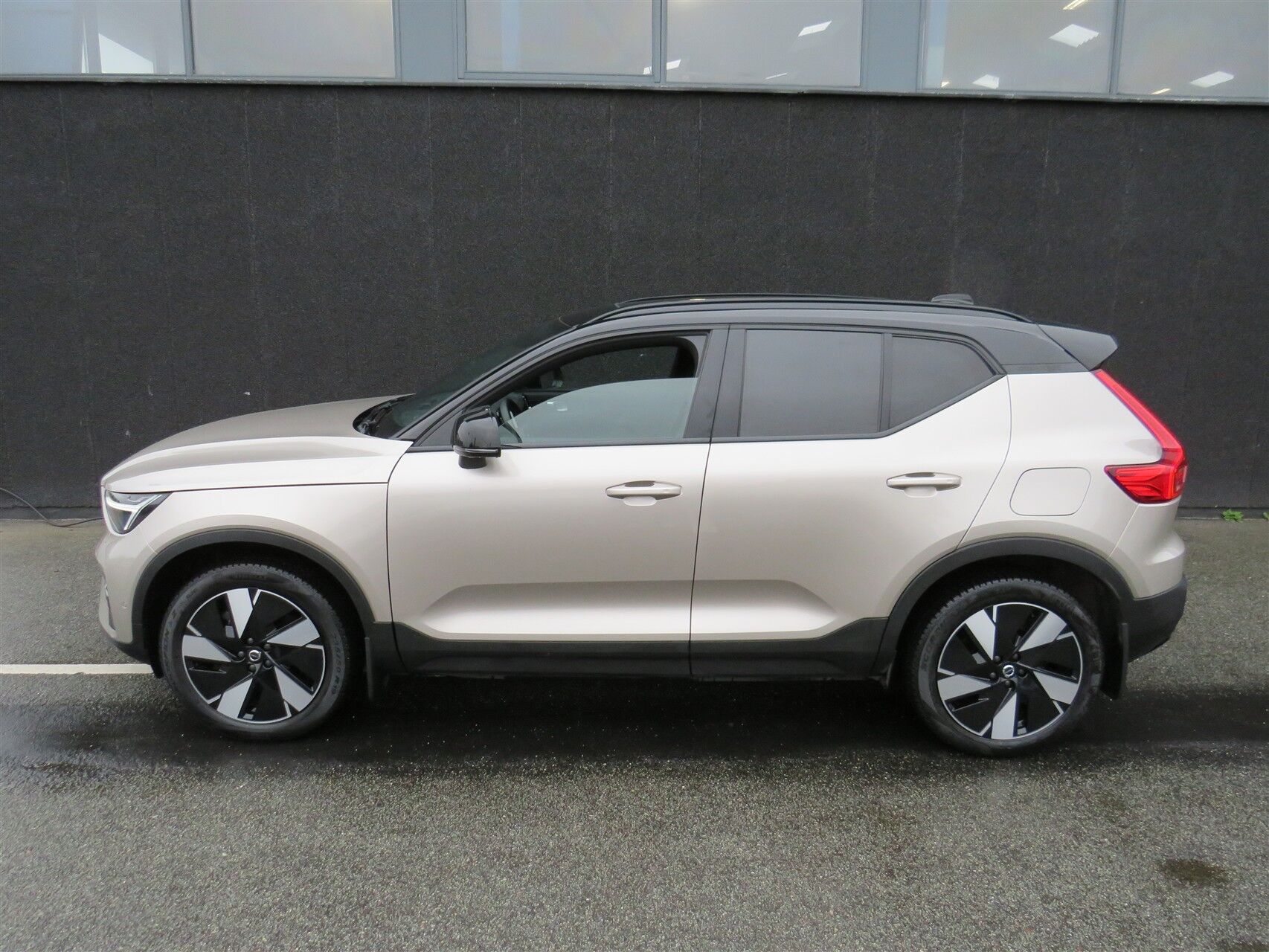 Billede af Volvo XC40 Recharge Extended Range Ultimate 252HK 5d Aut.