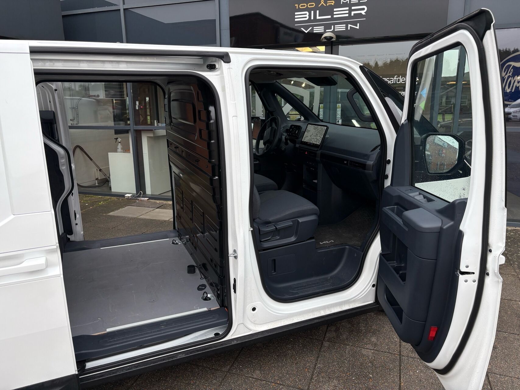 Billede af Kia PV5 Cargo L2H1 Long Range Work Pro 163HK Van Aut.