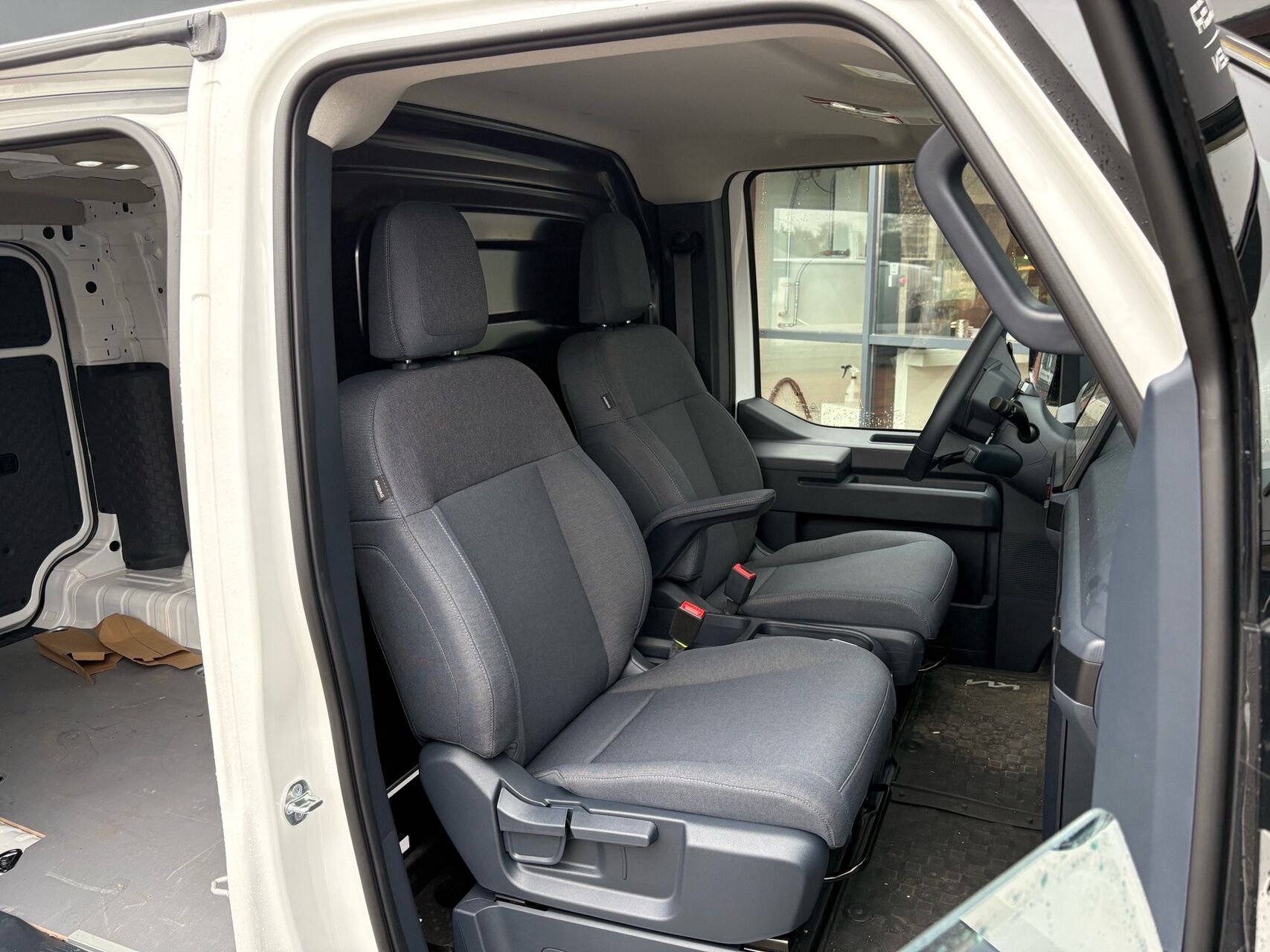 Billede af Kia PV5 Cargo L2H1 Long Range Work Pro 163HK Van Aut.