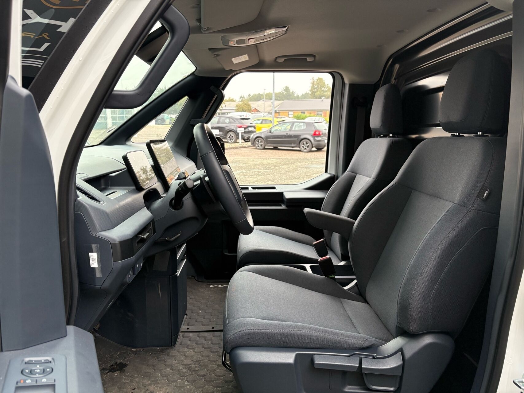 Billede af Kia PV5 Cargo L2H1 Long Range Work Pro 163HK Van Aut.