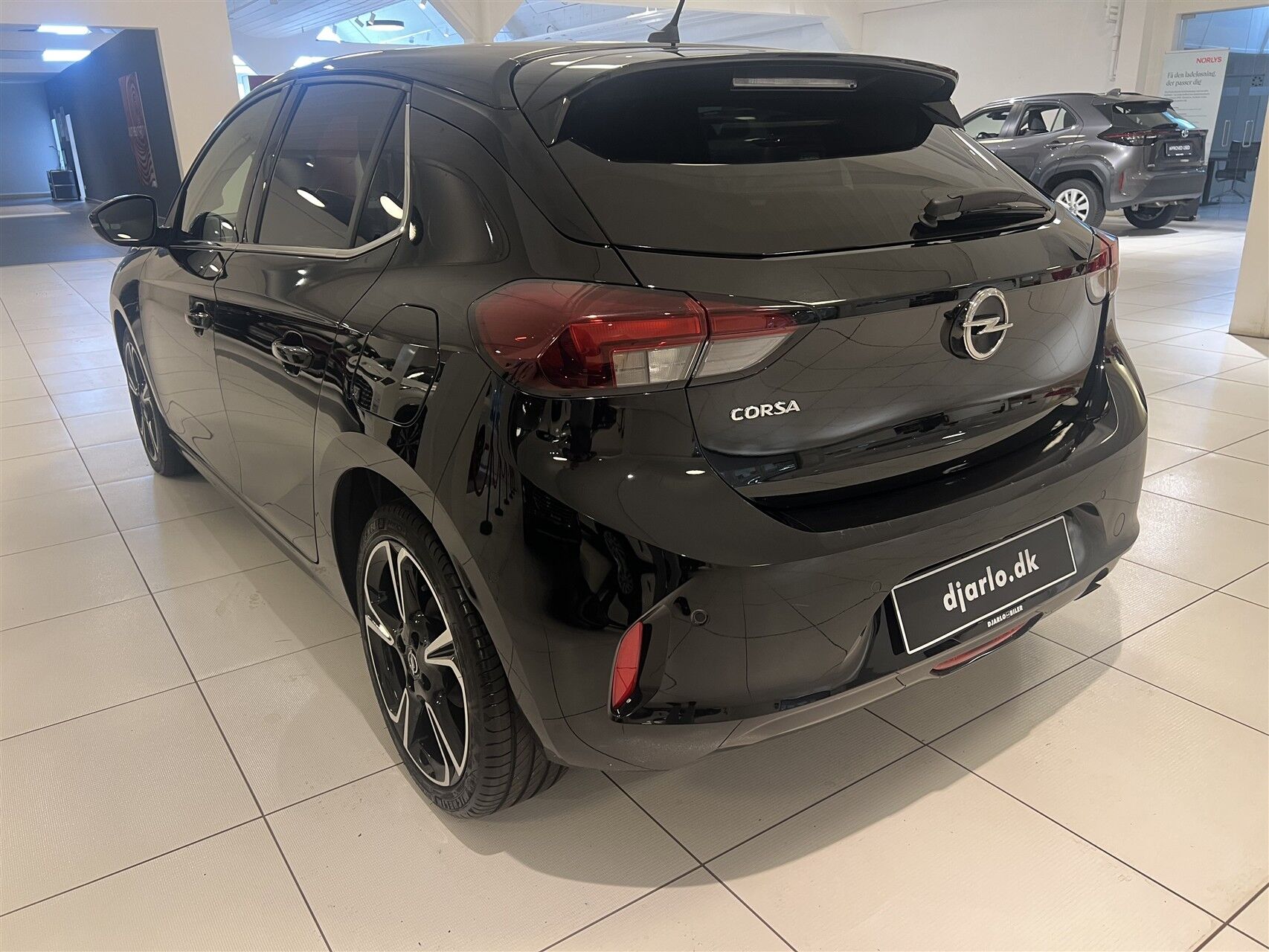 Billede af Opel Corsa 1,2 PureTech Black 100HK 5d 6g