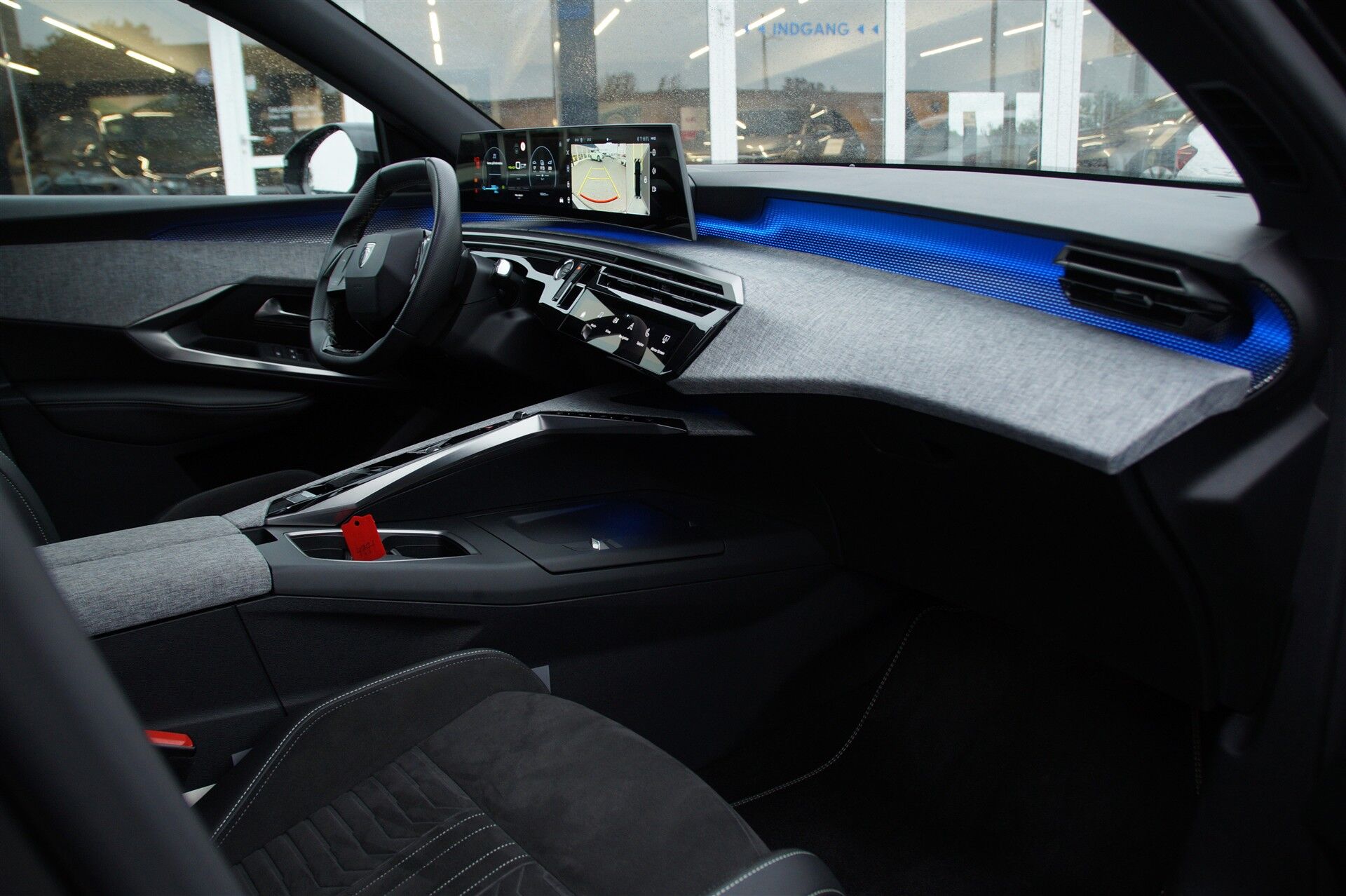 Billede af Peugeot e-3008 EL GT Pack 210HK 5d Aut.