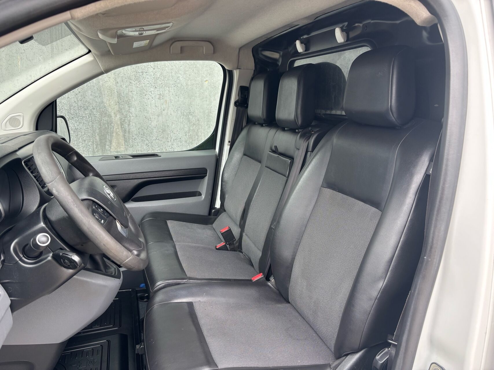 Billede af Toyota Proace Long 2,0 D Comfort Navi 120HK Van 6g
