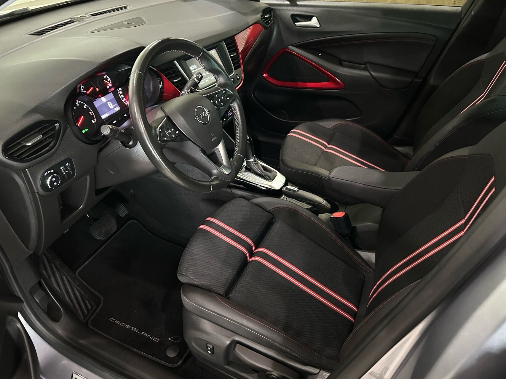 Billede af Opel Crossland 1,2 PureTech GS-Line 130HK 5d 6g Aut.