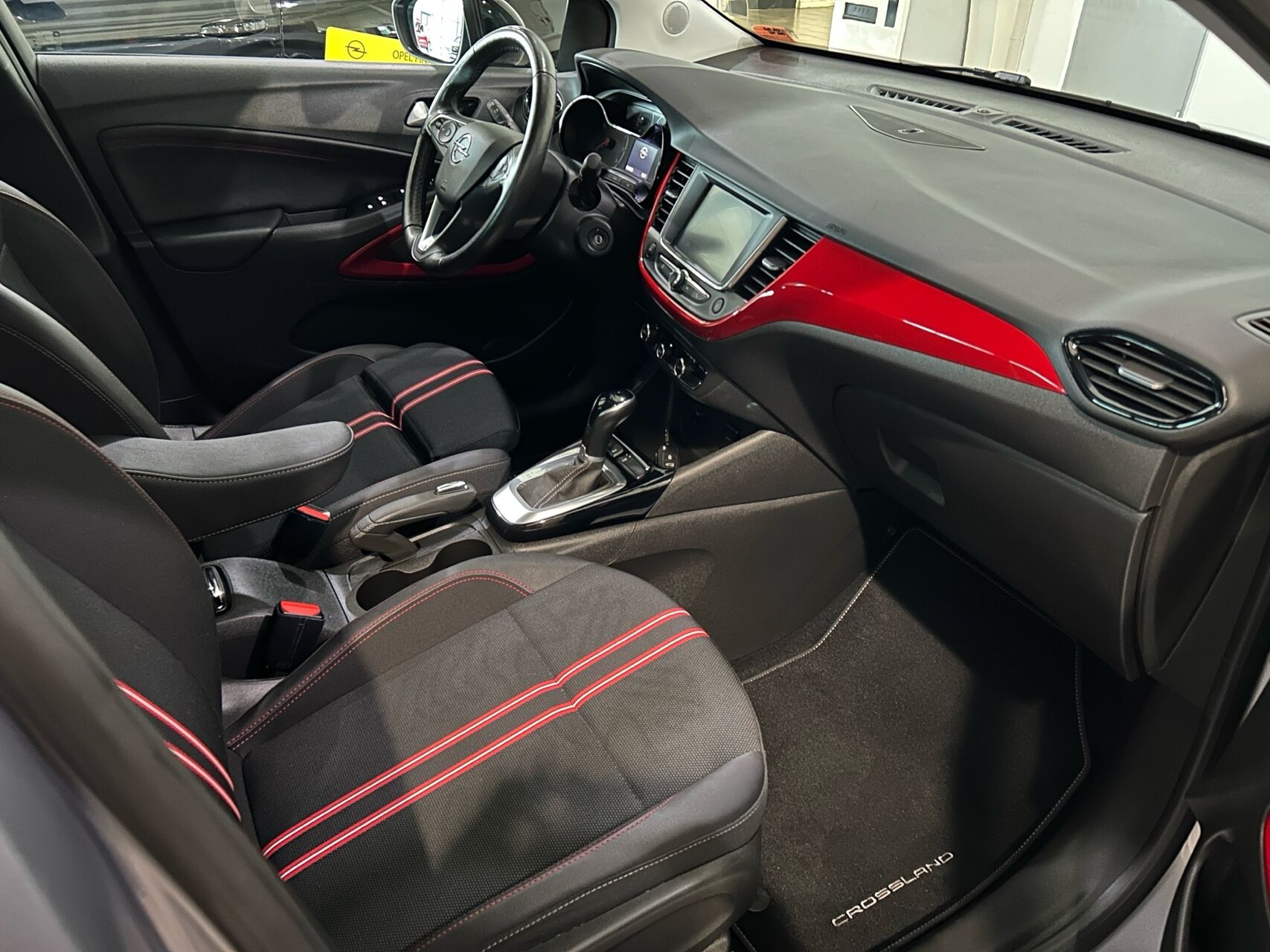 Billede af Opel Crossland 1,2 PureTech GS-Line 130HK 5d 6g Aut.