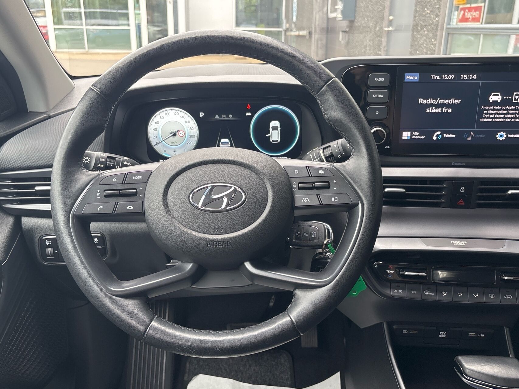 Billede af Hyundai i20 1,0 T-GDI Essential Komfort DCT 100HK 5d 7g Aut.