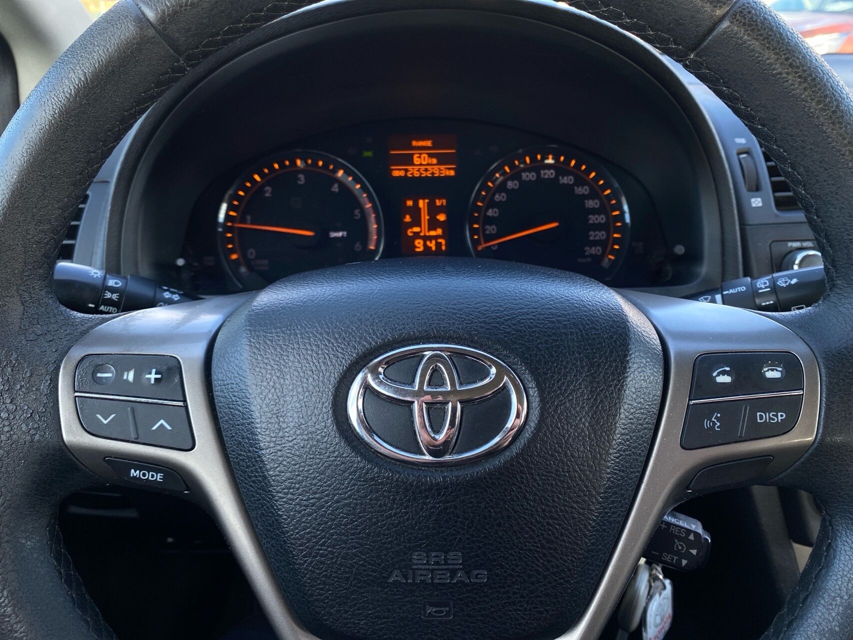 Billede af Toyota Avensis 2,0 D-4D DPF T1 126HK Stc 6g