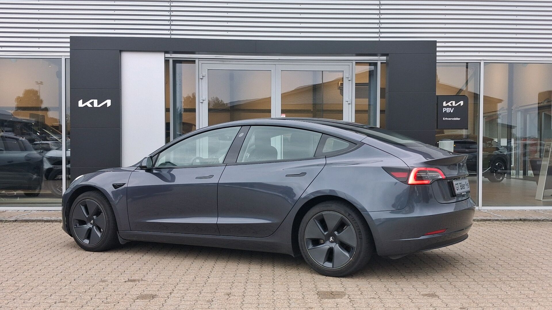 Billede af Tesla Model 3 EL Standard Range Plus 325HK Aut.
