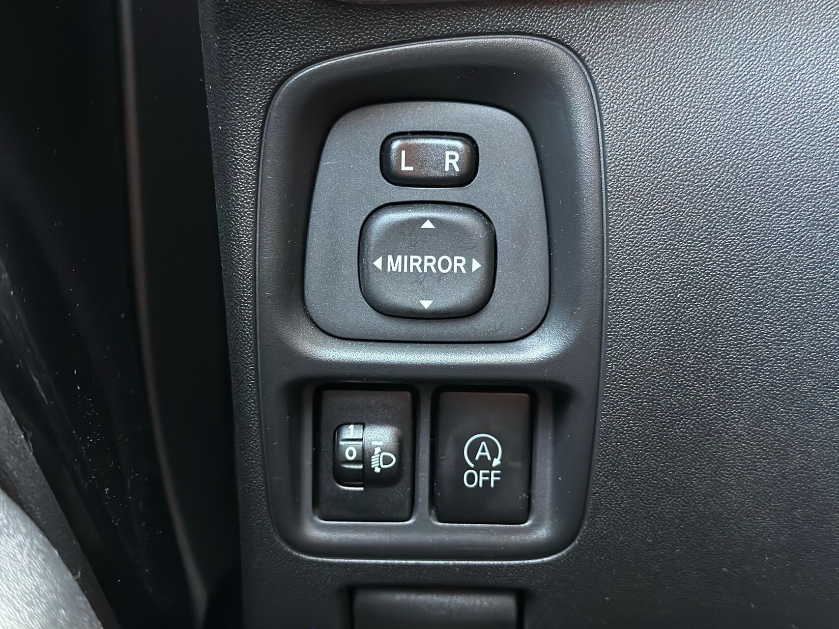 Billede af Peugeot 108 1,0 e-Vti Infinity 72HK 5d