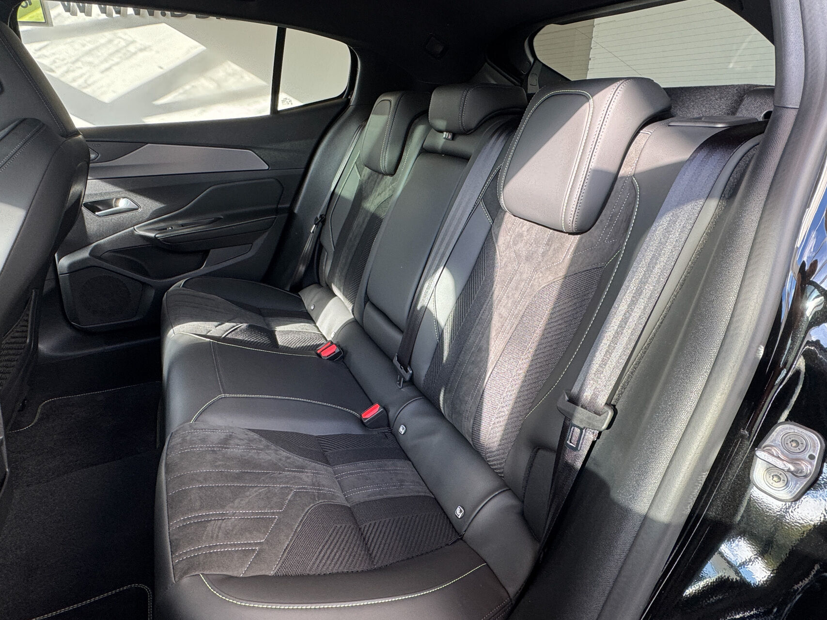 Billede af Peugeot e-408 EL 210HK 5d Aut.