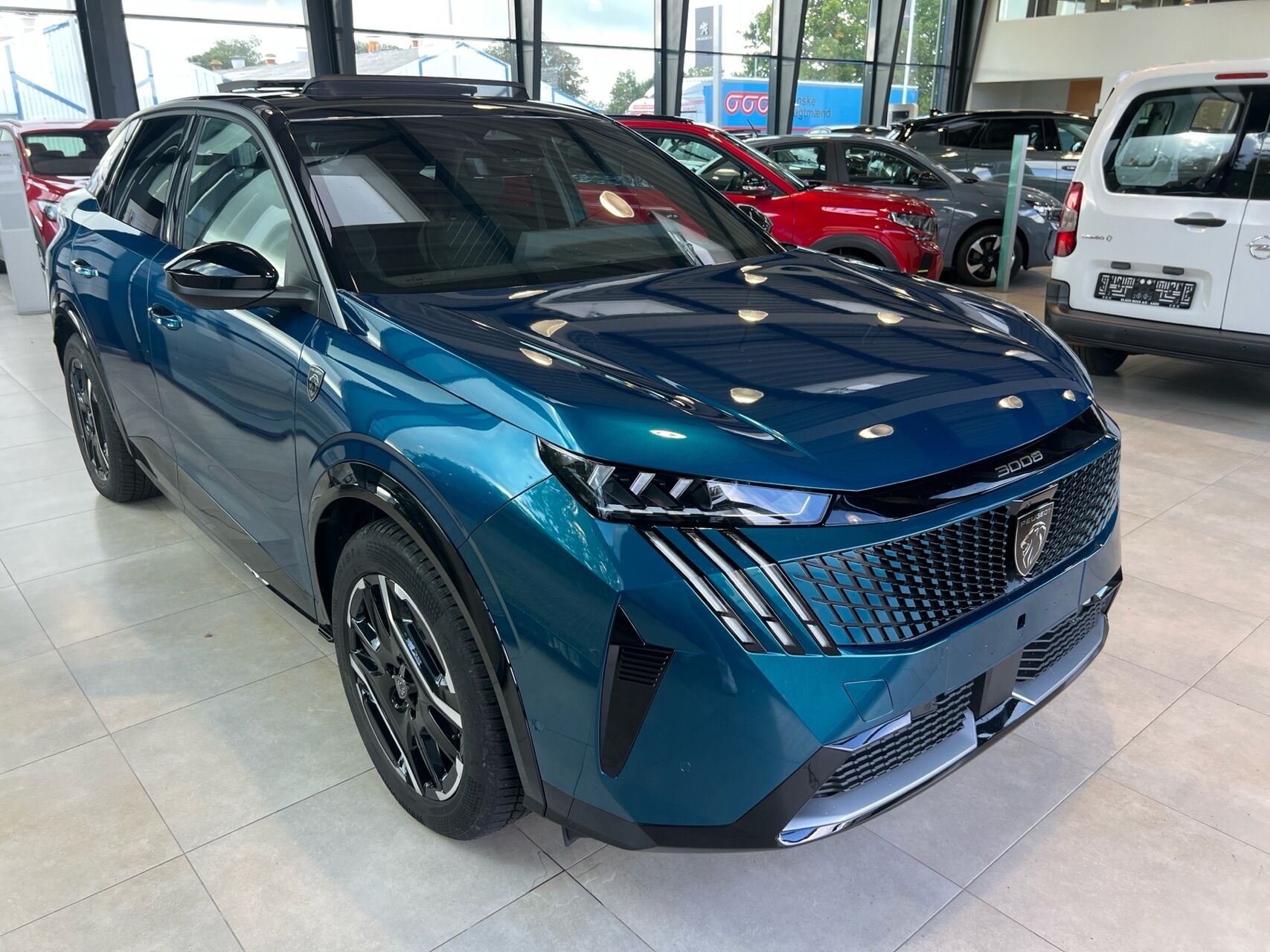 Billede af Peugeot e-3008 EL GT Pack 210HK 5d Aut.