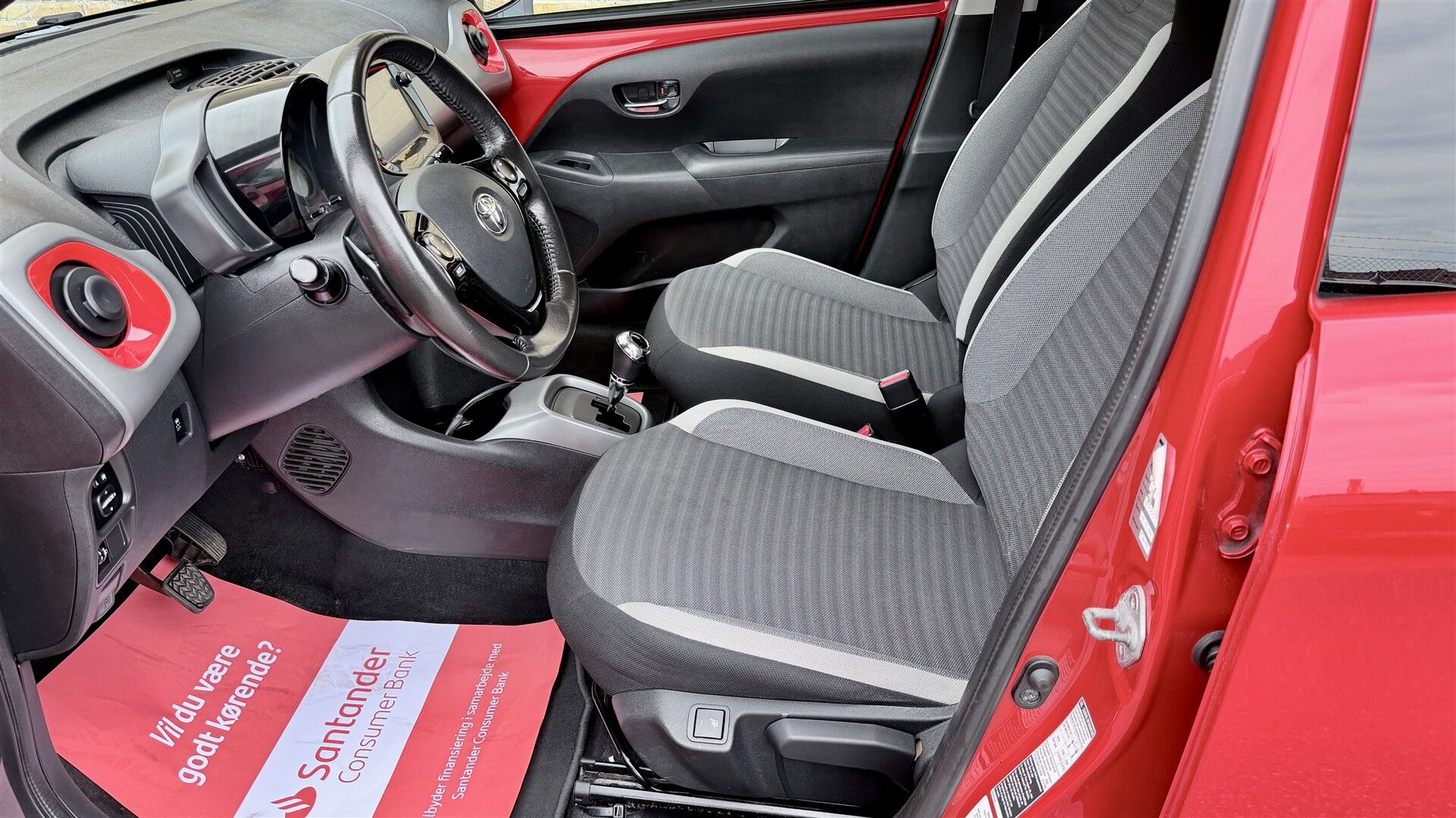 Billede af Toyota Aygo 1,0 VVT-I X-Sky X-Shift 72HK 5d Aut.