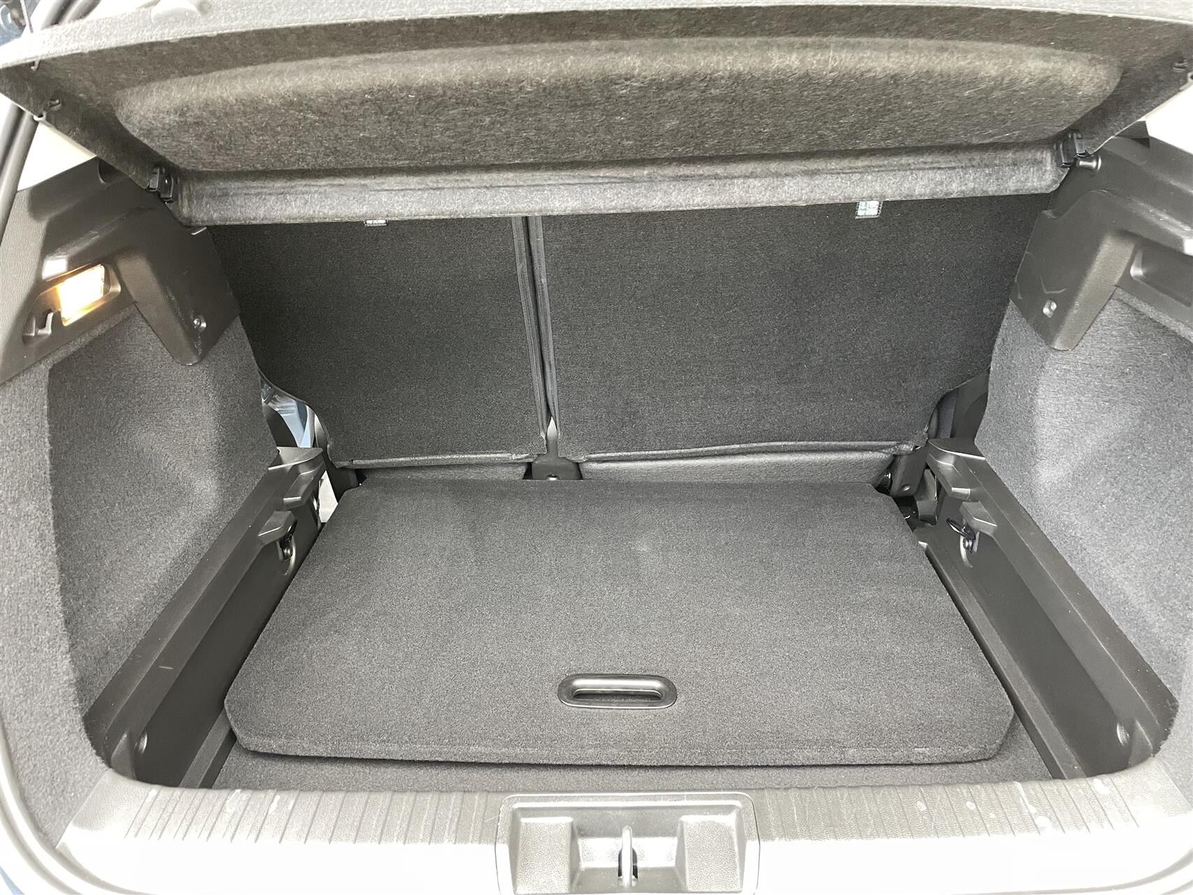 Billede af Renault Captur 1,3 TCE  Mild hybrid Techno EDC 140HK 5d 7g Aut.
