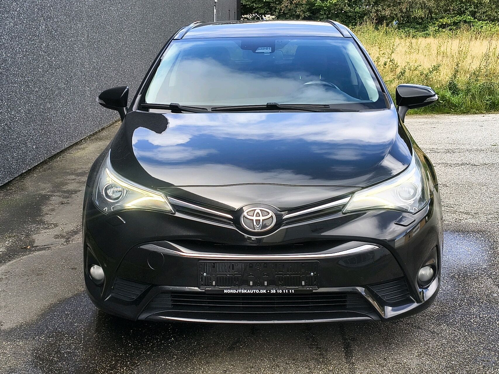 Billede af Toyota Avensis Touring Sports 2,0 D-4D T2 Premium 143HK Stc 6g