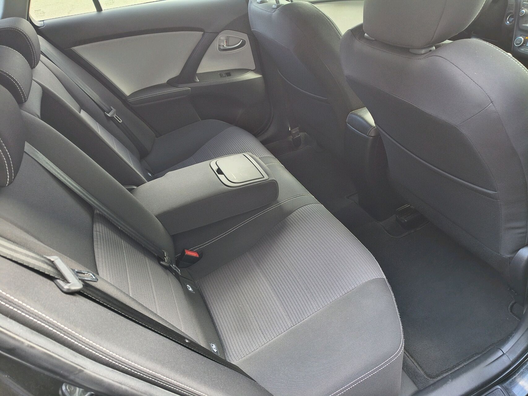 Billede af Toyota Avensis Touring Sports 2,0 D-4D T2 Premium 143HK Stc 6g