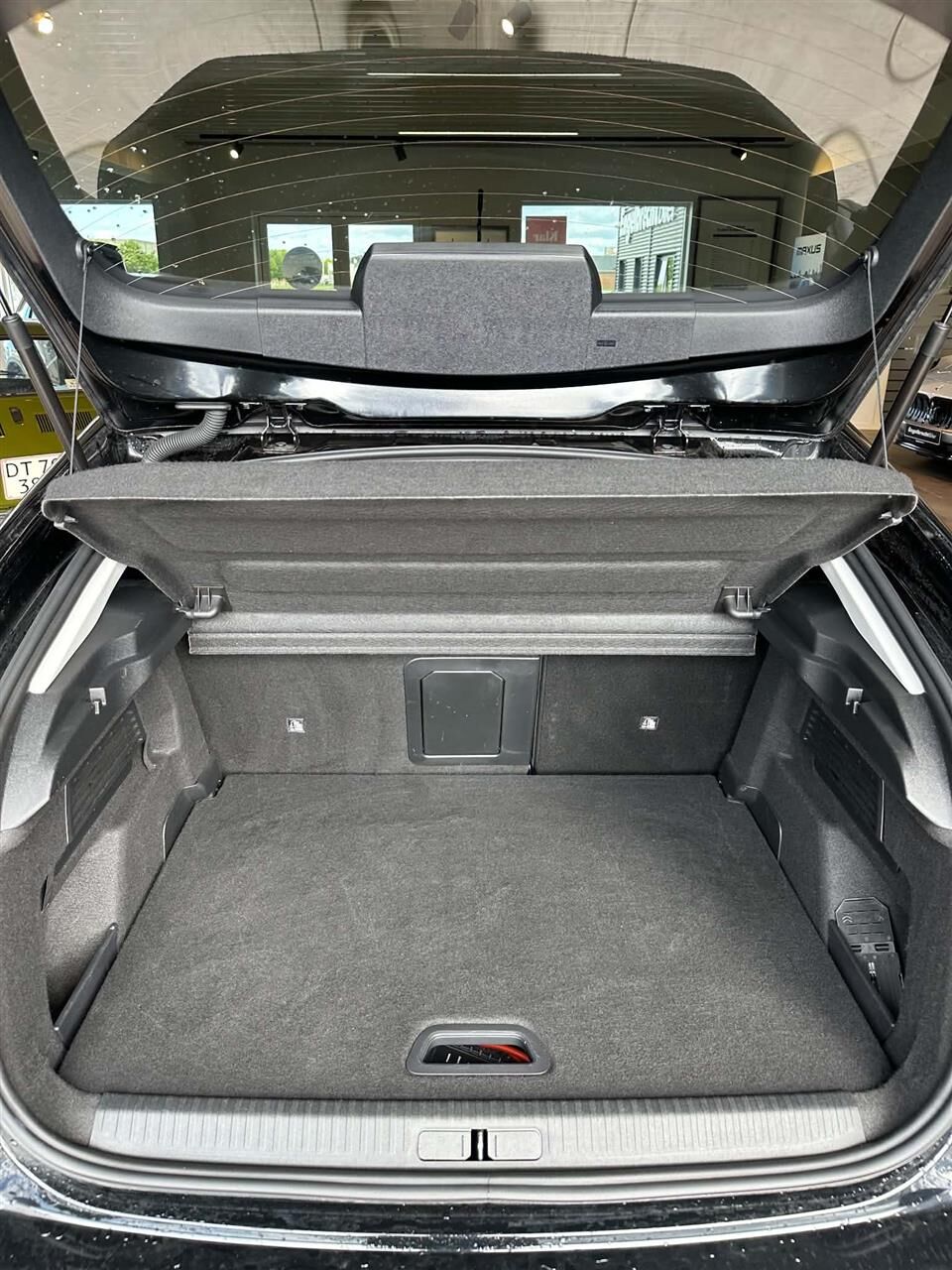 Billede af Citroën e-C4 EL Shine Sport 136HK 5d Aut.
