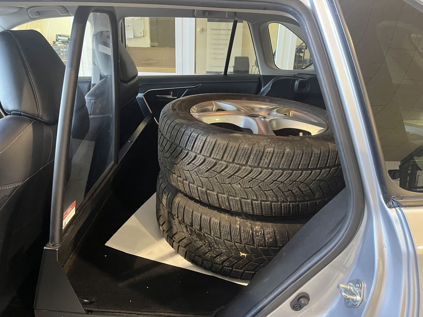 Billede af Toyota RAV4 2,5 Hybrid H3 Style AWD 222HK 5d 6g Aut.