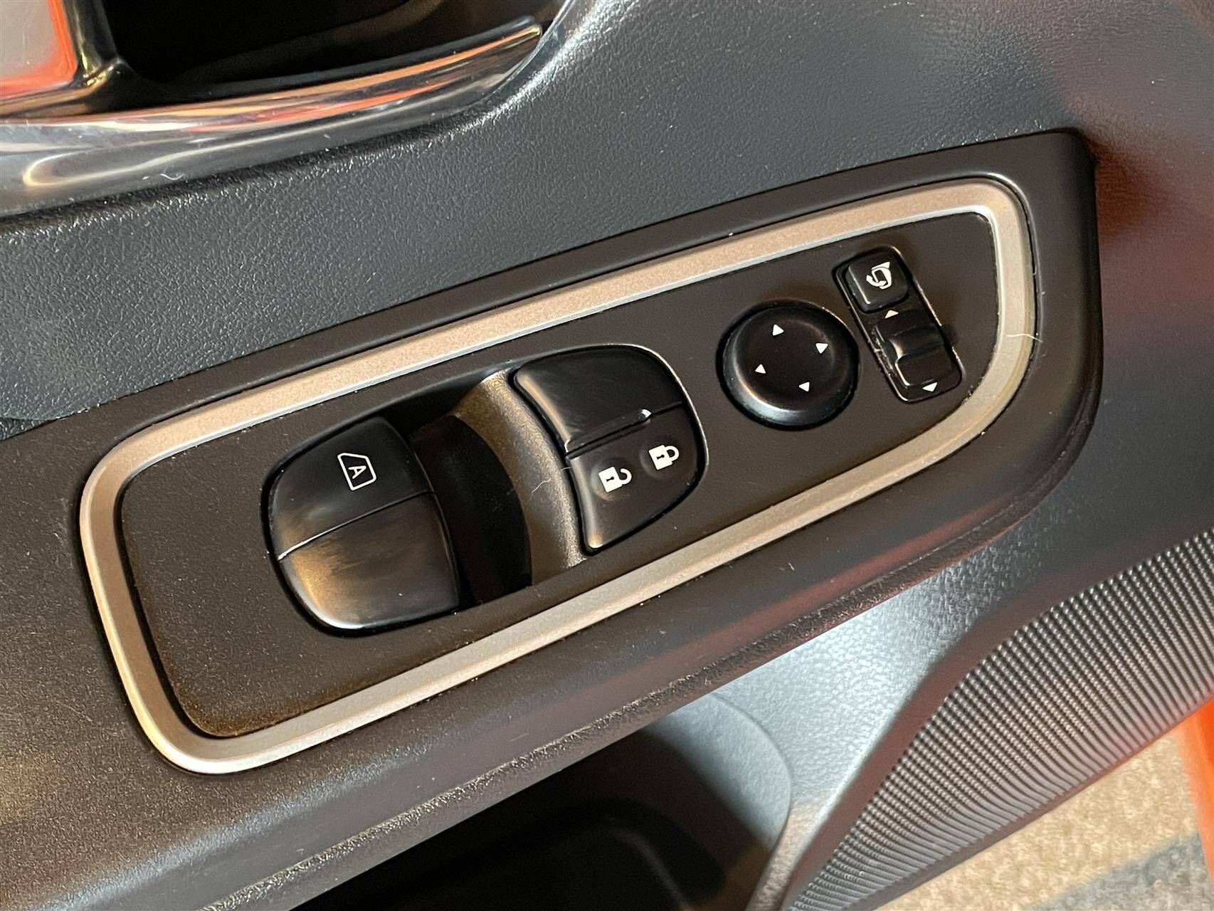 Billede af Nissan Micra 0,9 IG-T N-Connecta Start/Stop 90HK 5d