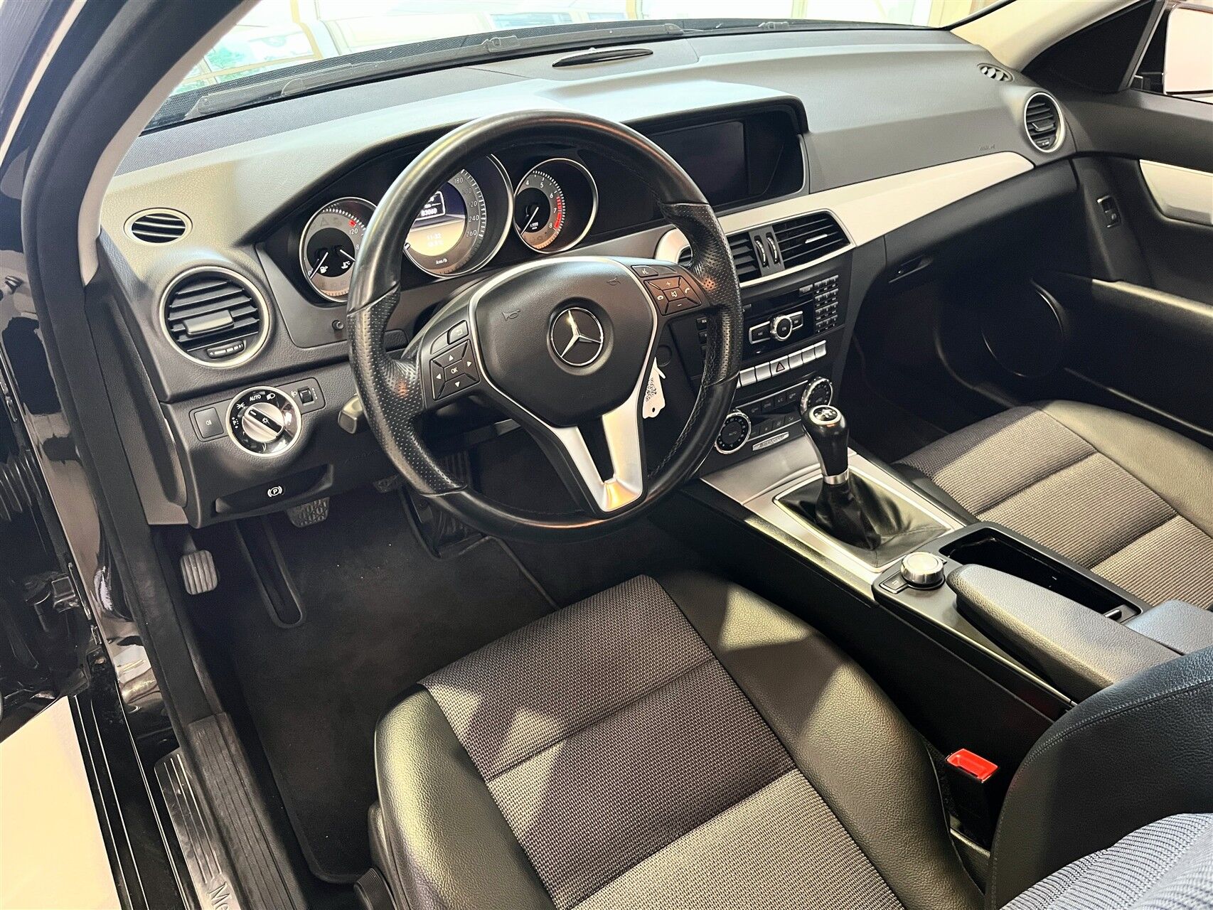 Billede af Mercedes-Benz C180 1,8 BlueEfficiency 156HK 6g